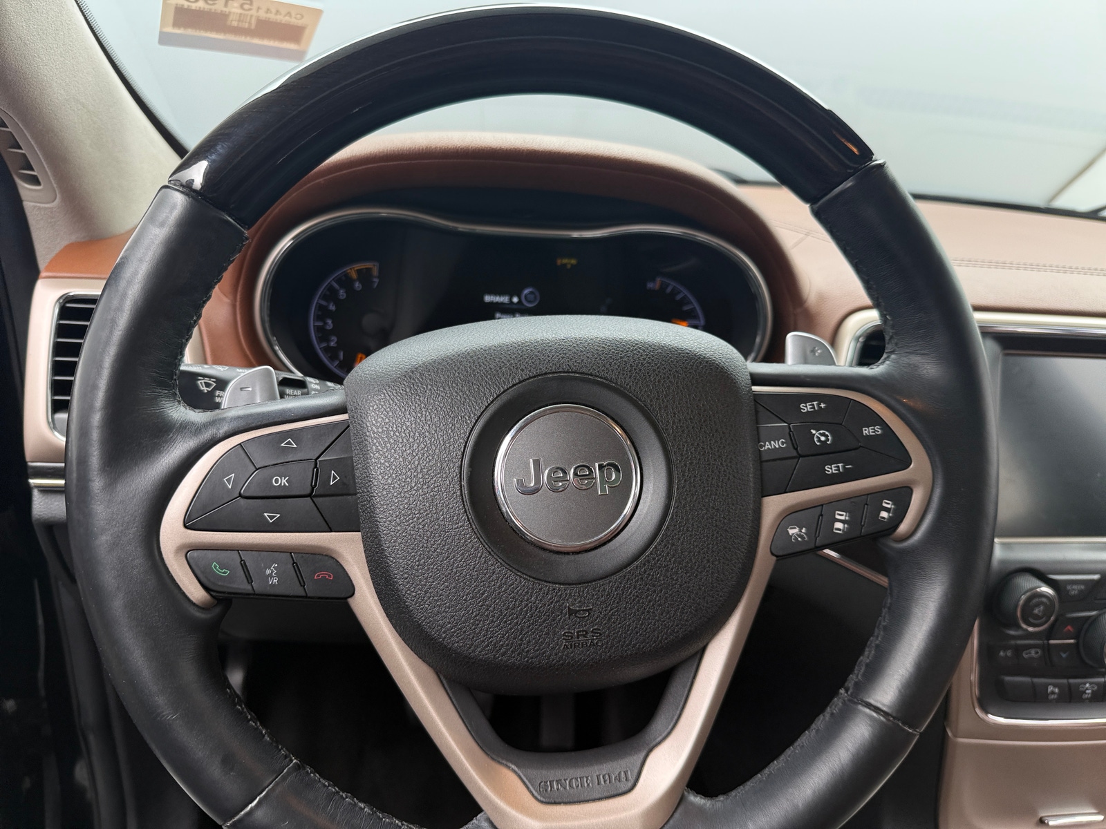 Thumbnail: 2015 Jeep Grand Cherokee - 4