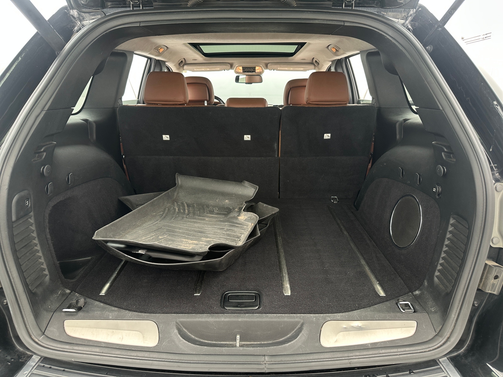 Thumbnail: 2015 Jeep Grand Cherokee - 6