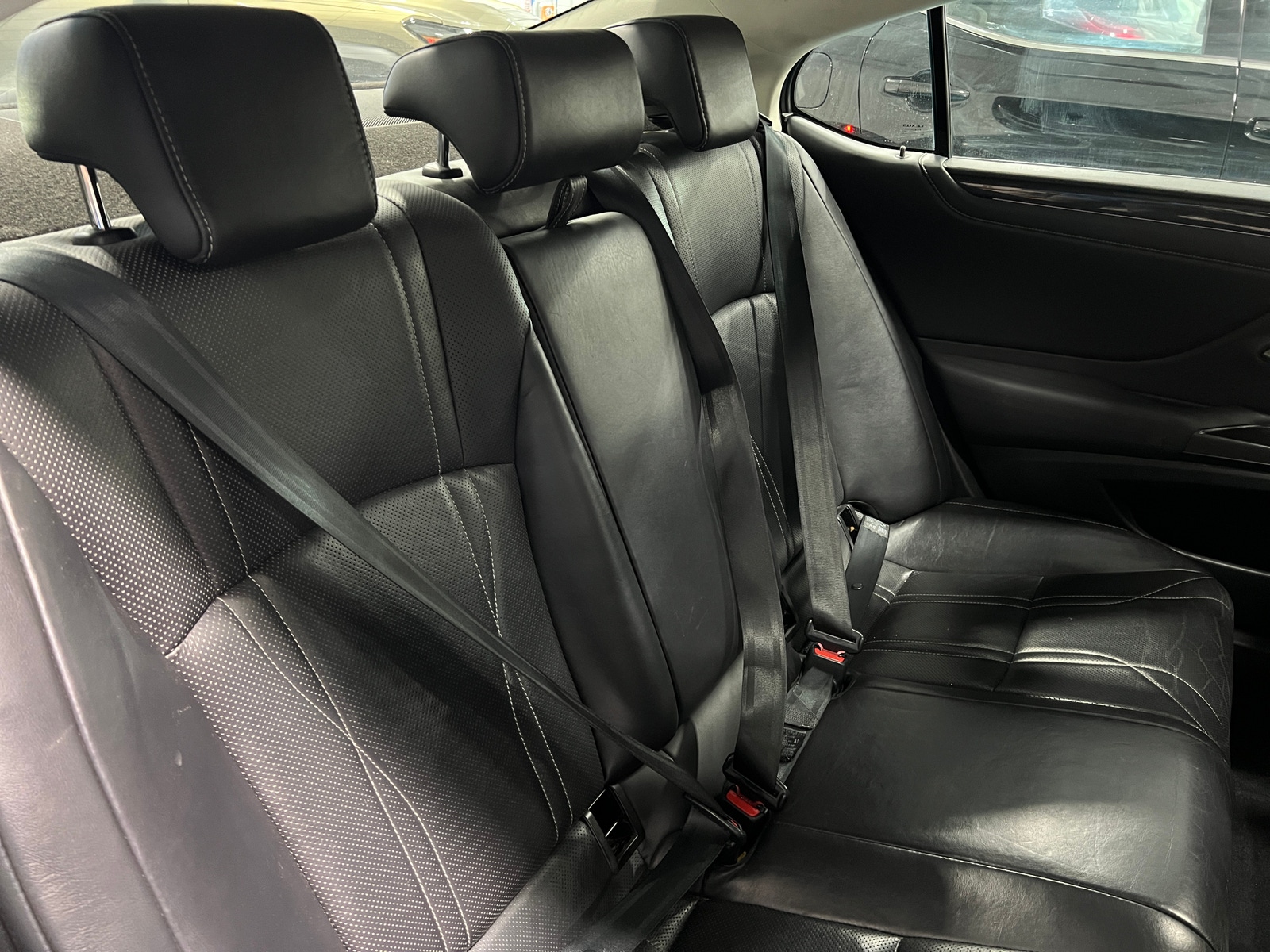 Thumbnail: 2019 Lexus ES - 6