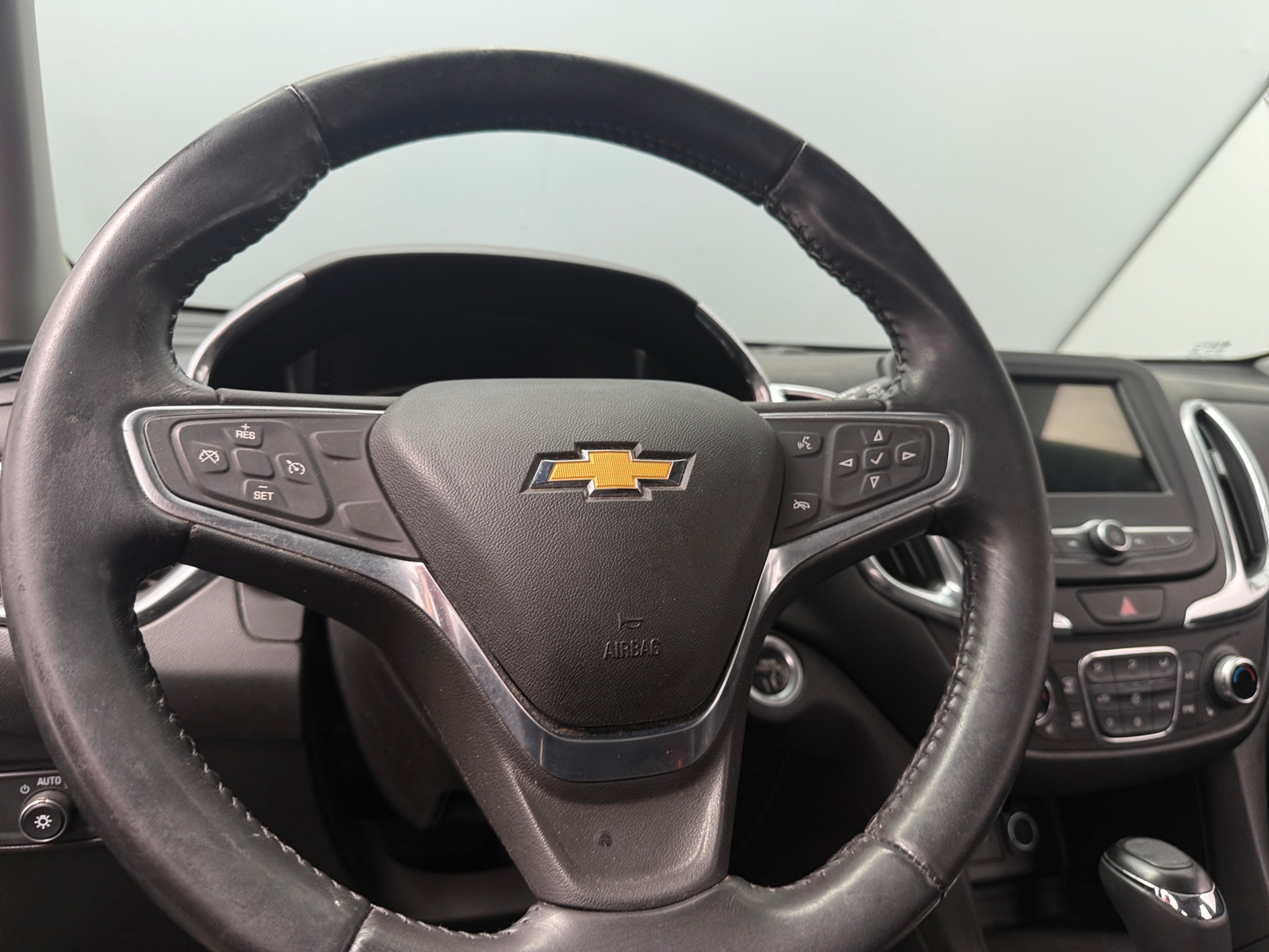 Thumbnail: 2019 Chevrolet Equinox - 5