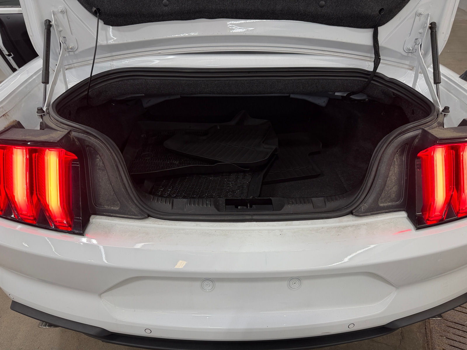Thumbnail: 2023 Ford Mustang - 6