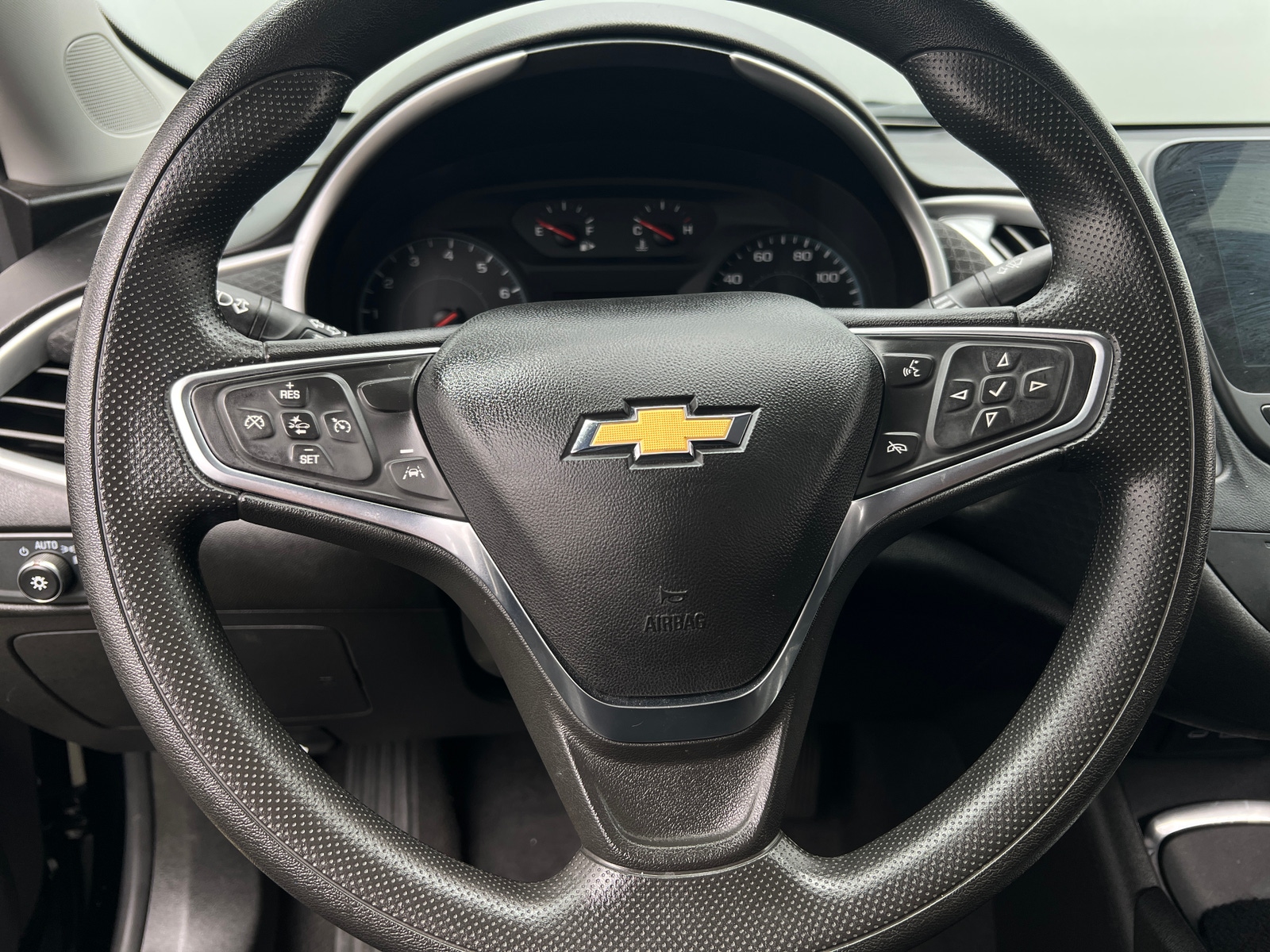 Thumbnail: 2024 Chevrolet Malibu - 5