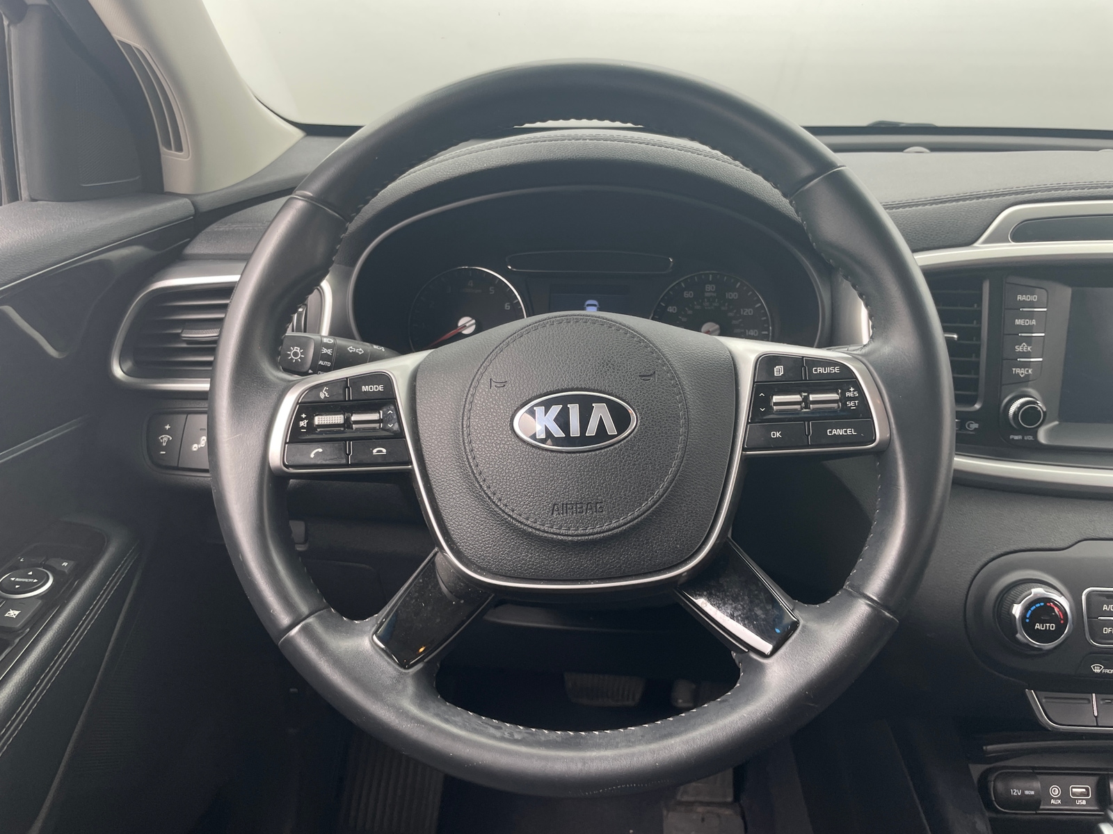 Thumbnail: 2019 Kia Sorento - 5