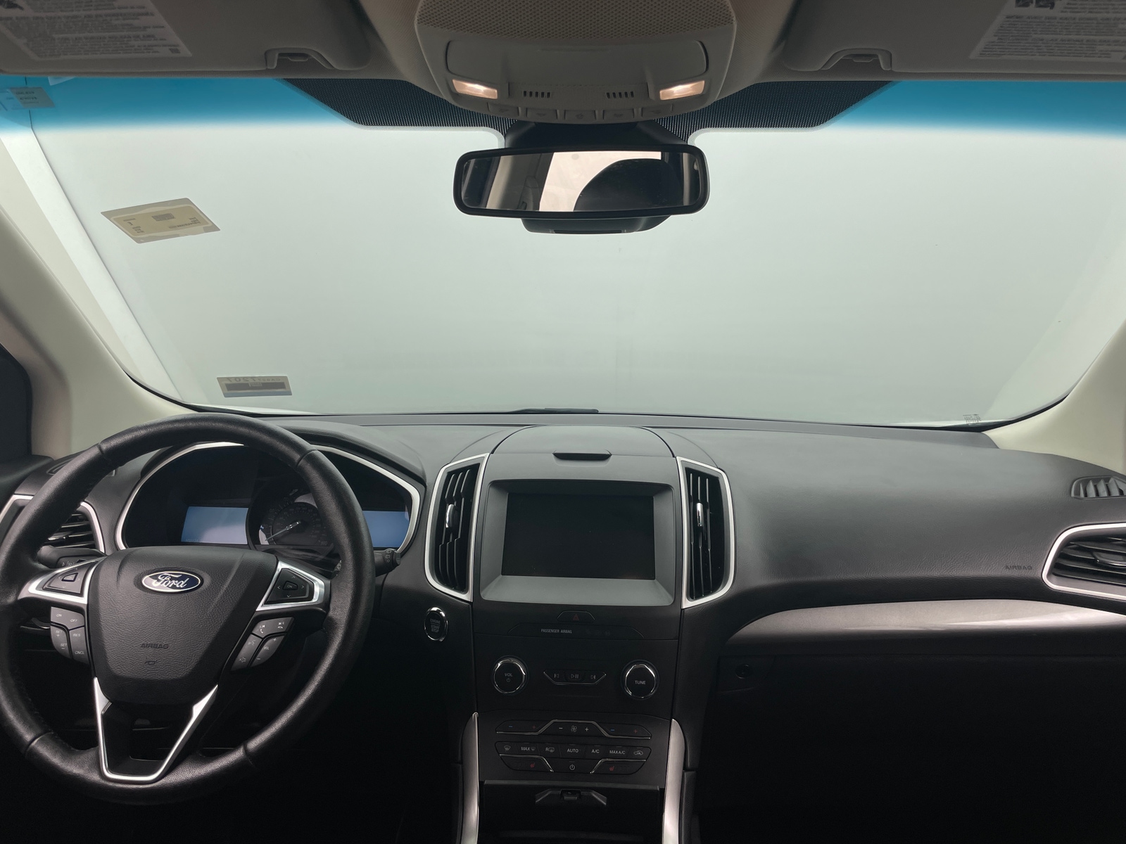 Thumbnail: 2019 Ford Edge - 2