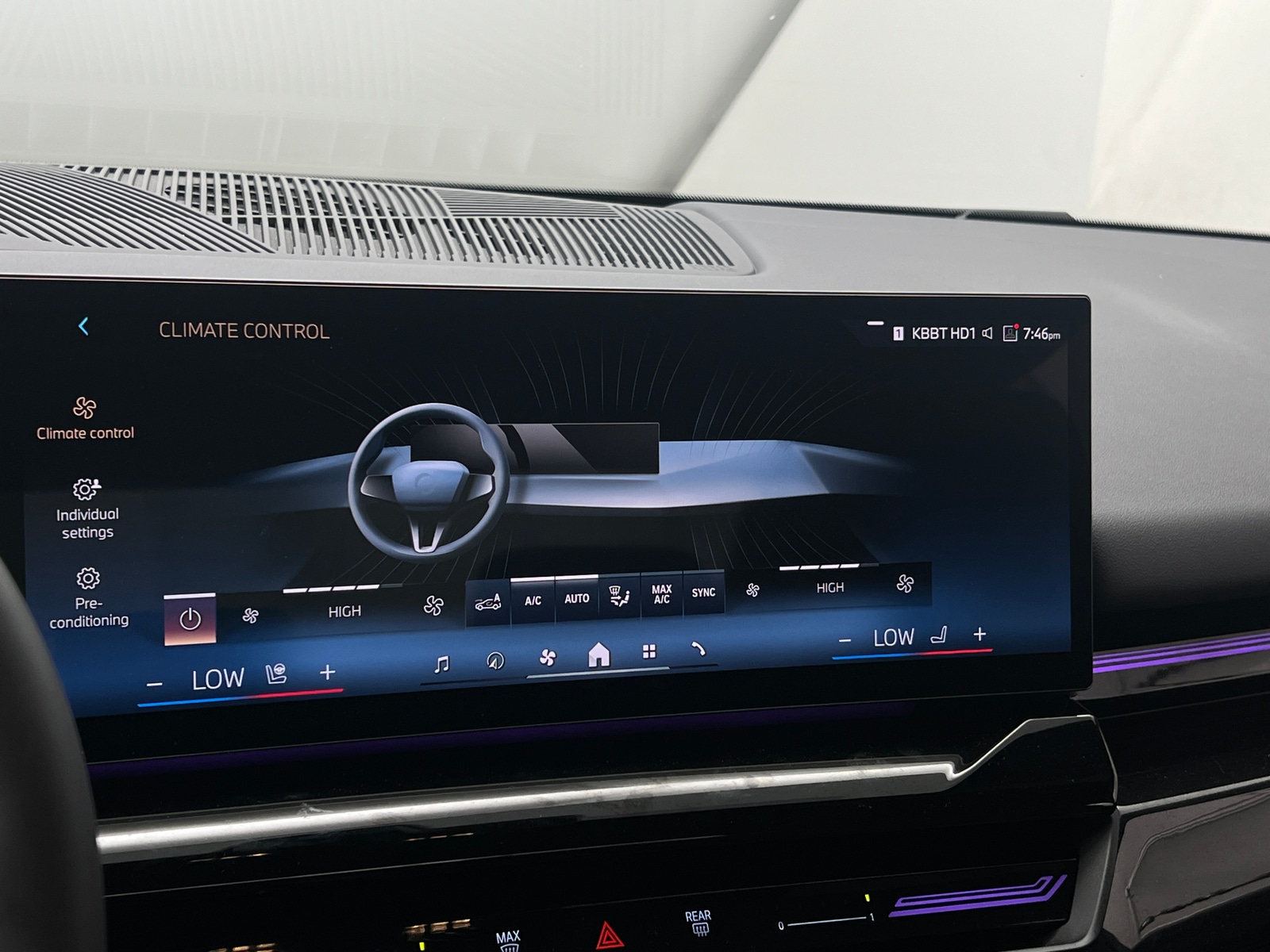 Thumbnail: 2026 BMW 5 Series - 4