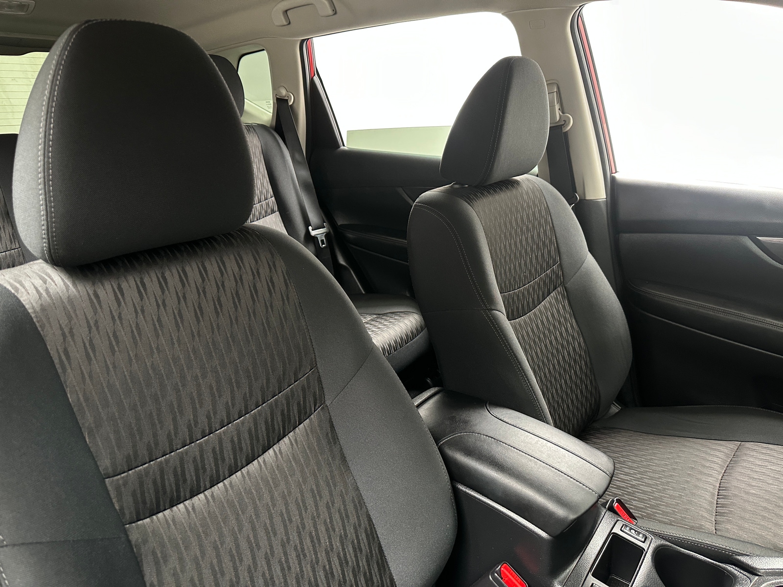 Thumbnail: 2020 Nissan Rogue - 2
