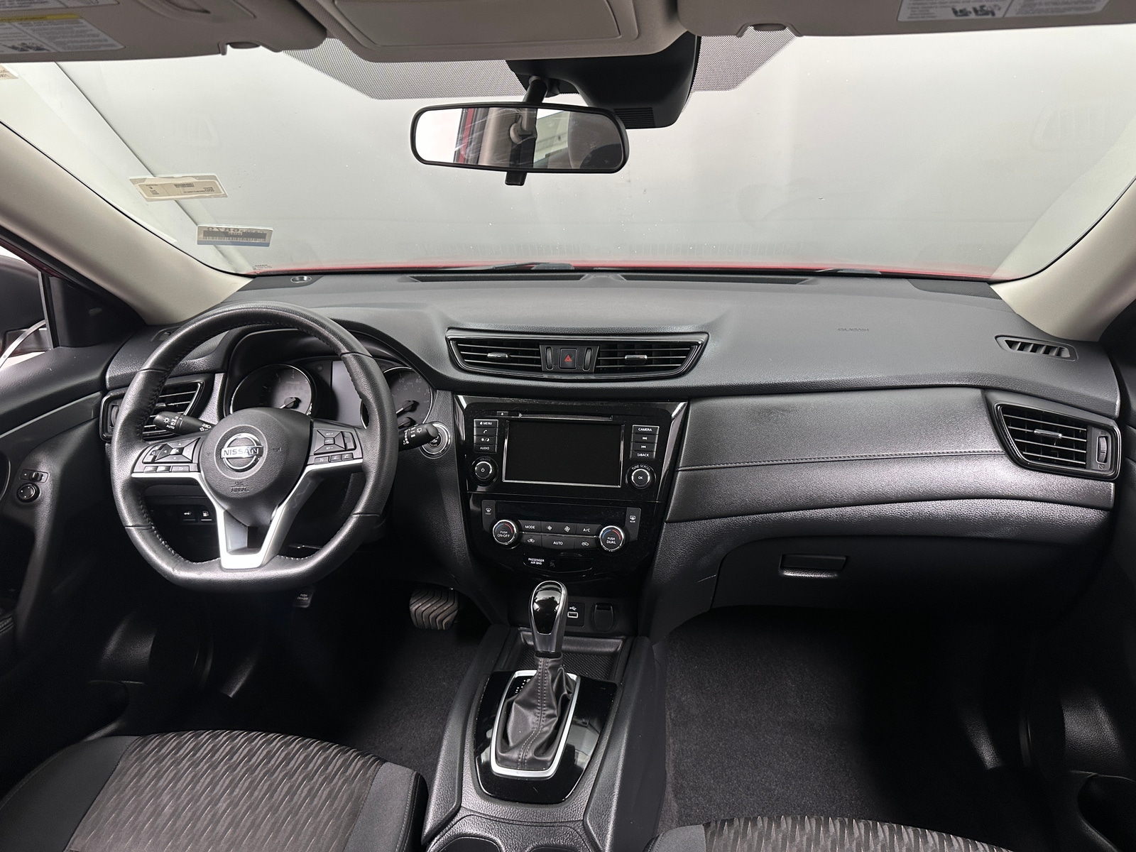 Thumbnail: 2020 Nissan Rogue - 3
