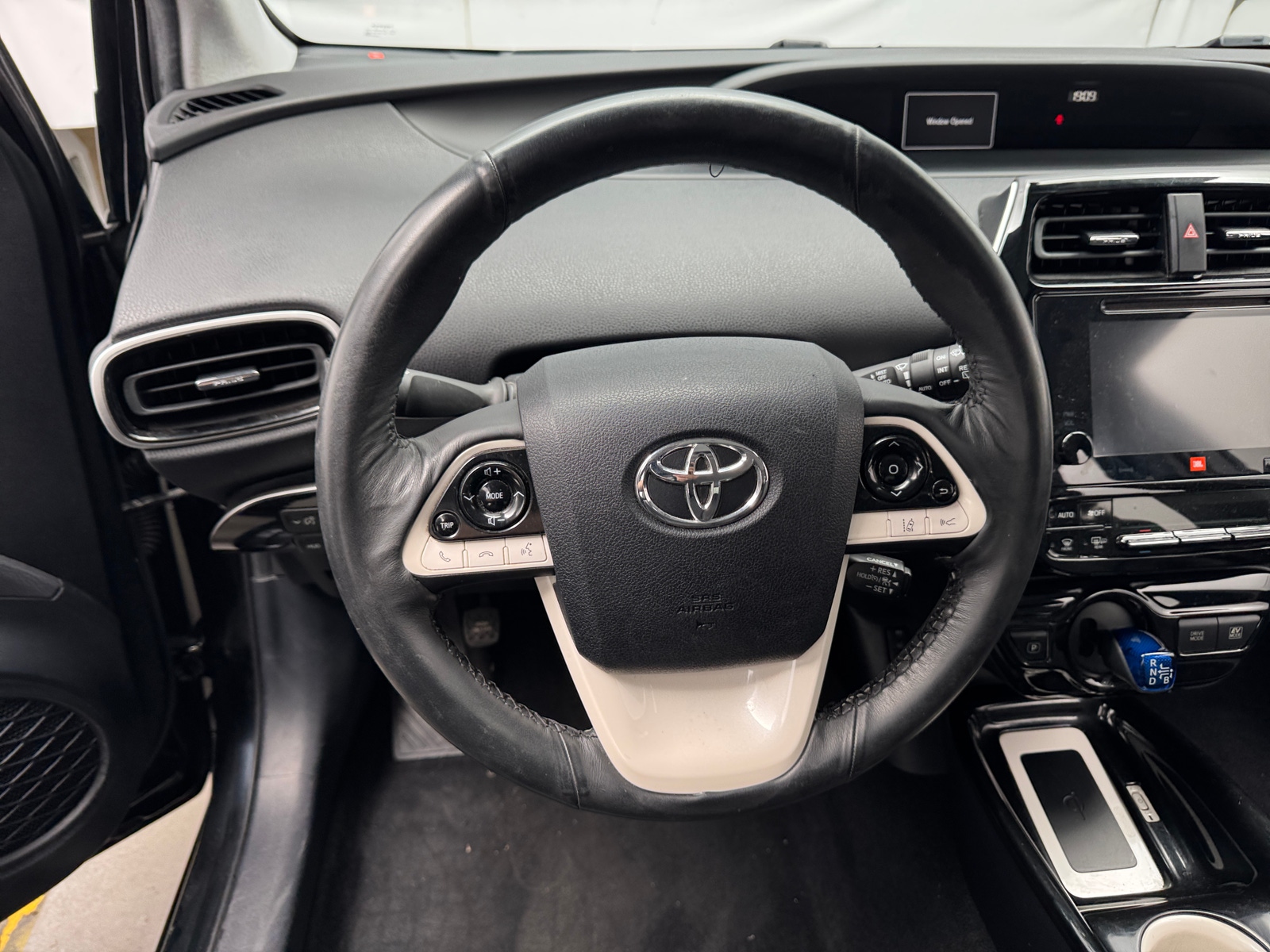 Thumbnail: 2016 Toyota Prius - 5