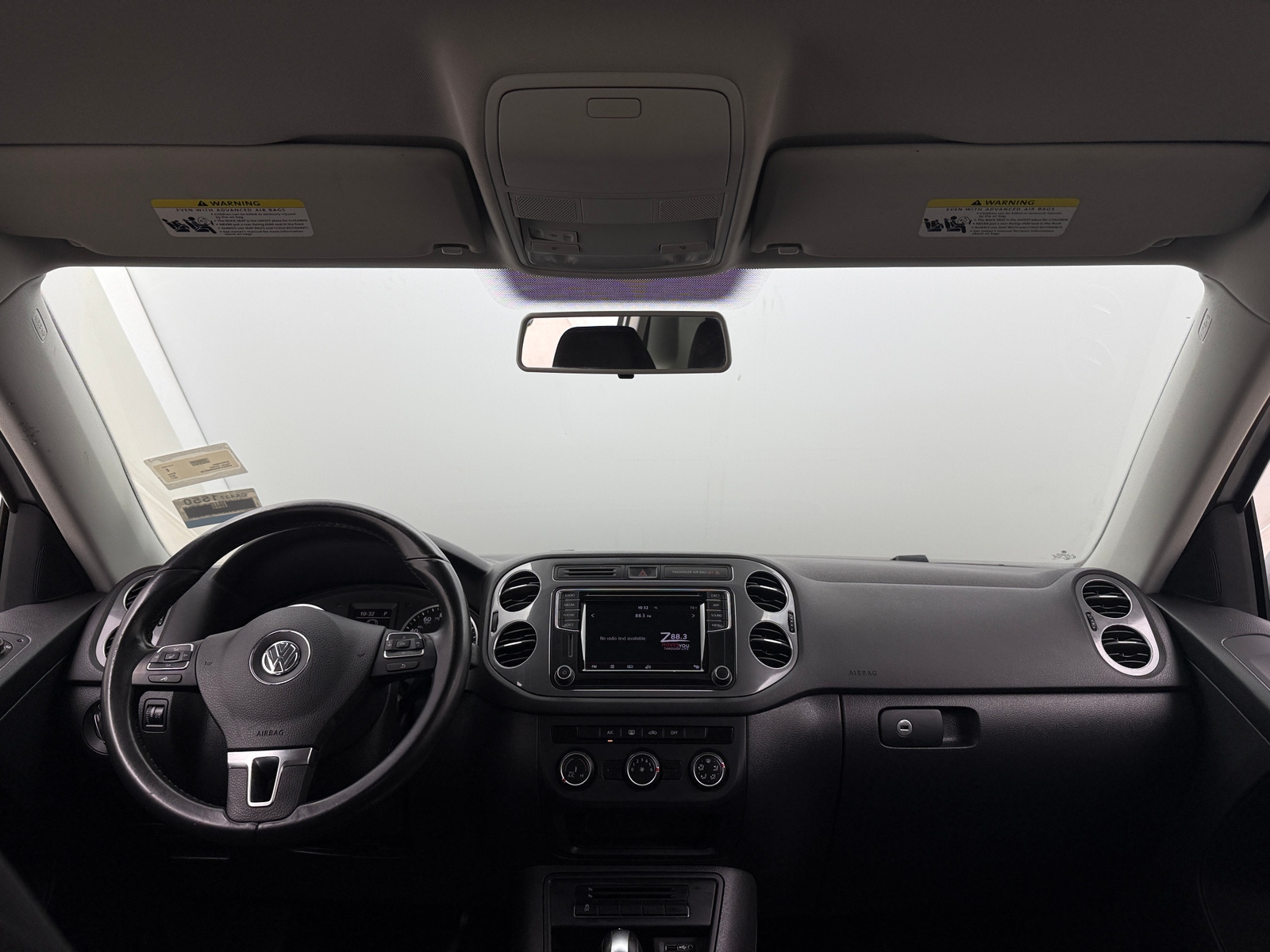 Thumbnail: 2017 Volkswagen Tiguan - 3