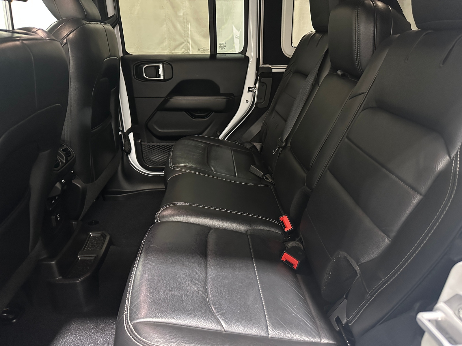 Thumbnail: 2019 Jeep Wrangler - 5