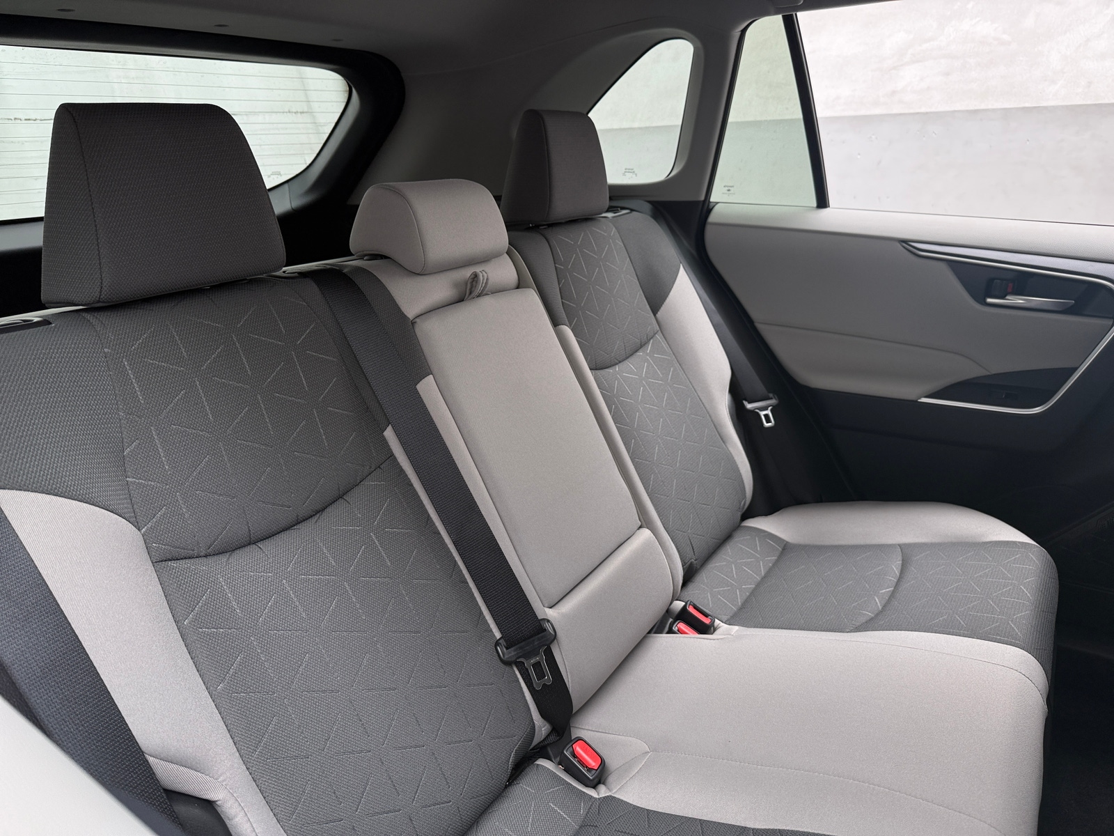 Thumbnail: 2025 Toyota RAV4 - 6