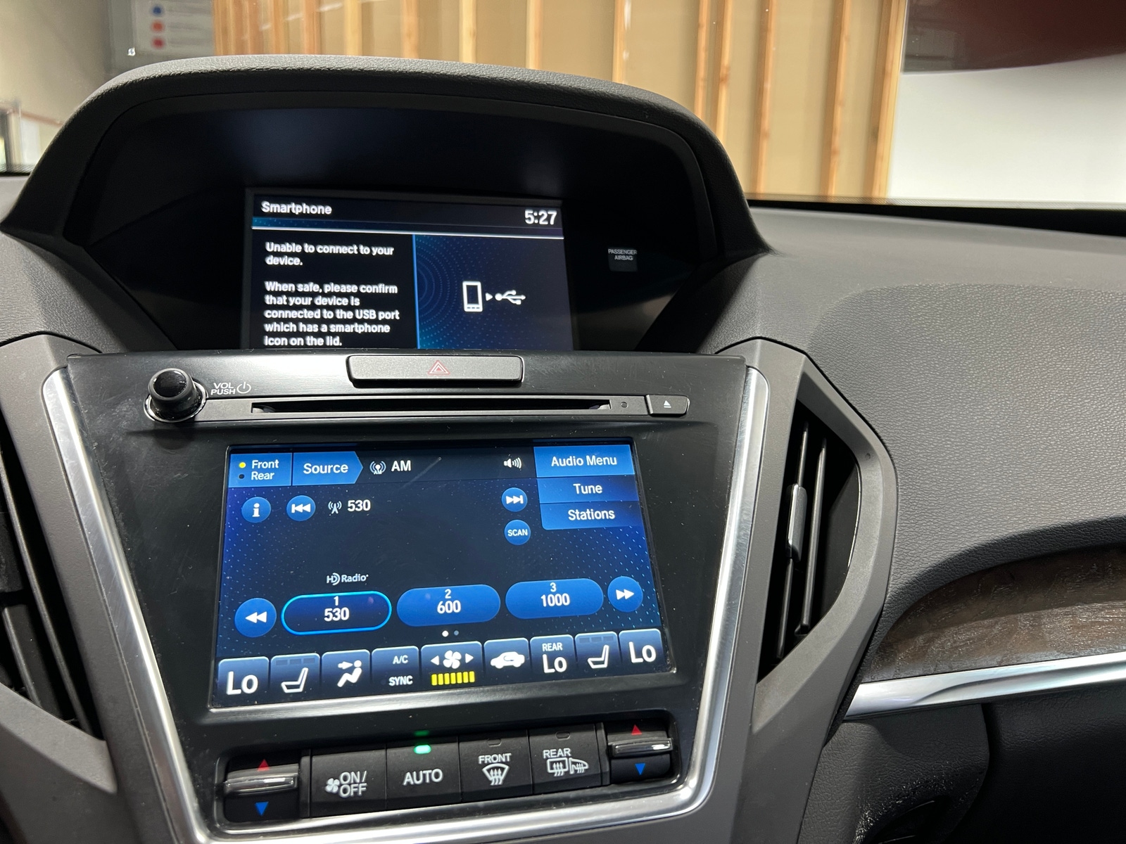 Thumbnail: 2019 Acura MDX - 3