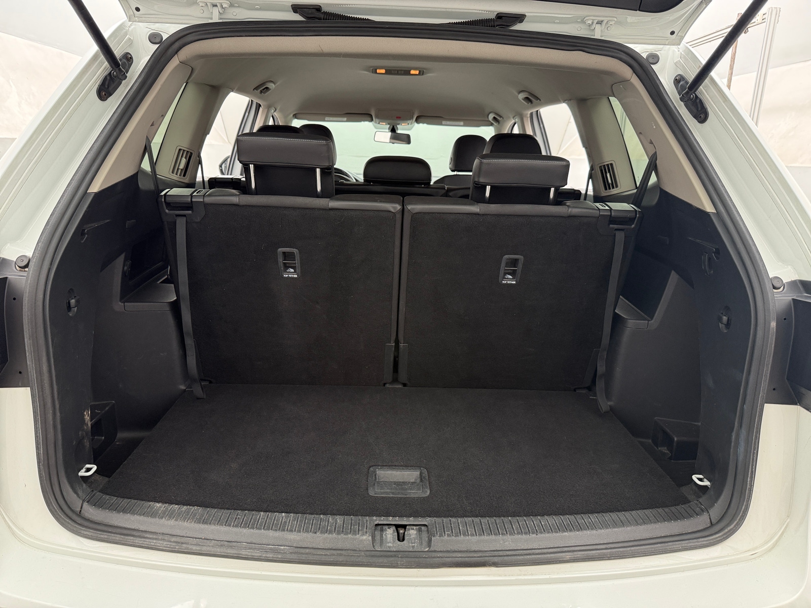 Thumbnail: 2019 Volkswagen Atlas - 6