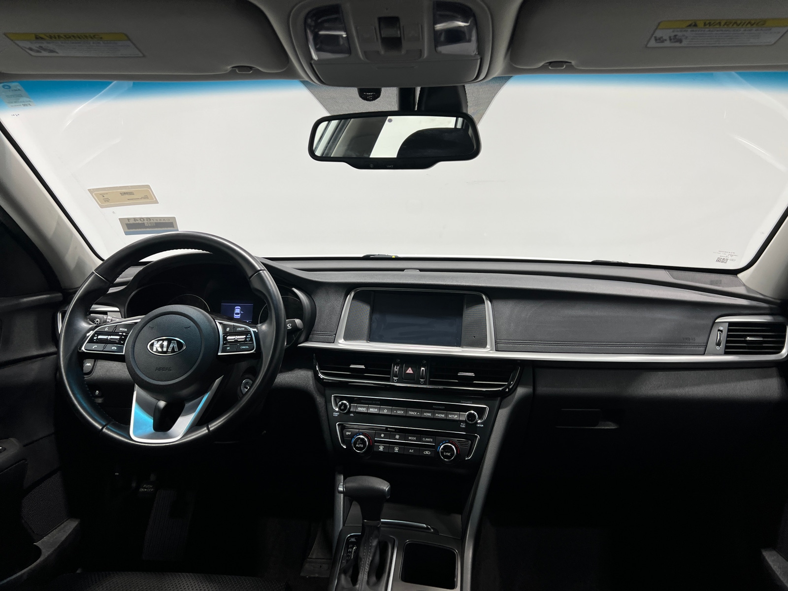 Thumbnail: 2019 Kia Optima - 3