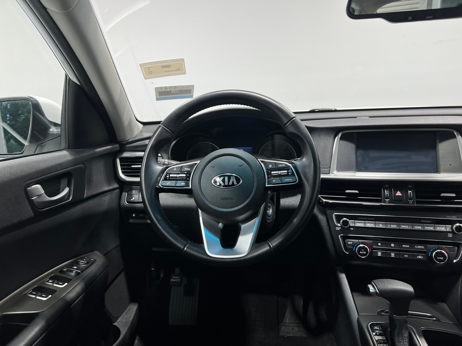 Thumbnail: 2019 Kia Optima - 5