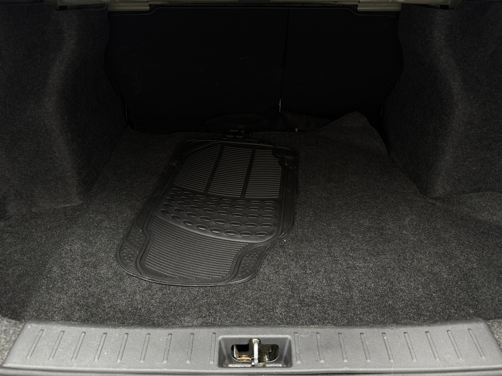Thumbnail: 2020 Nissan Versa - 7