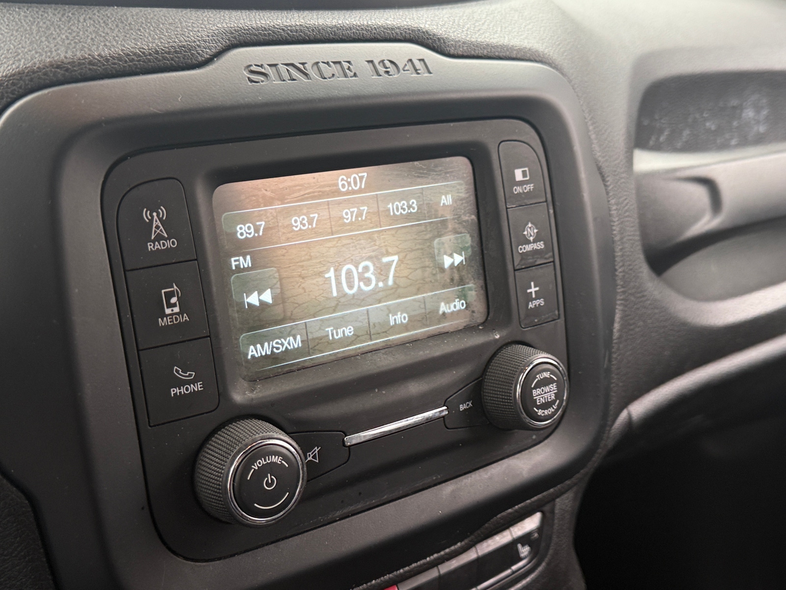 Thumbnail: 2016 Jeep Renegade - 3