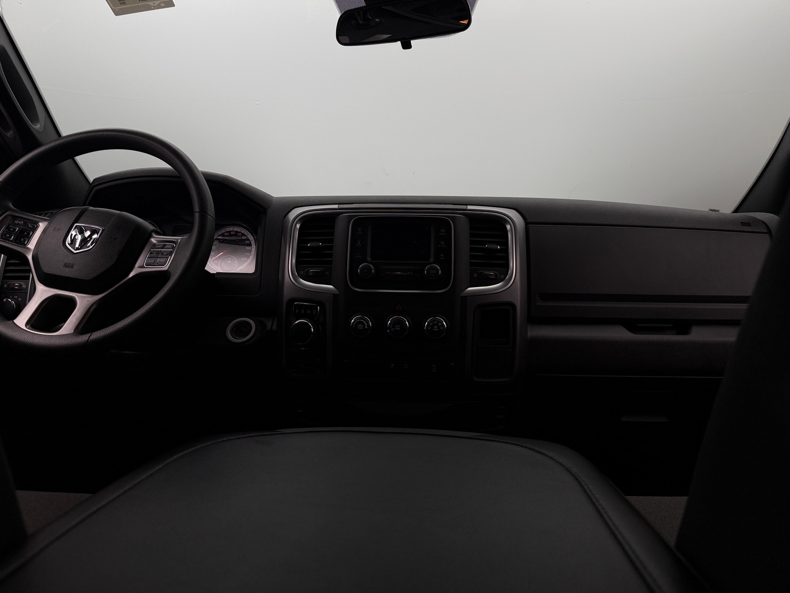 Thumbnail: 2024 RAM 1500 Classic - 3