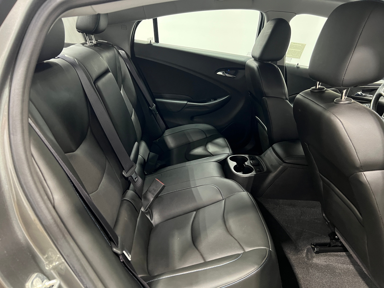 Thumbnail: 2016 Chevrolet Volt - 5