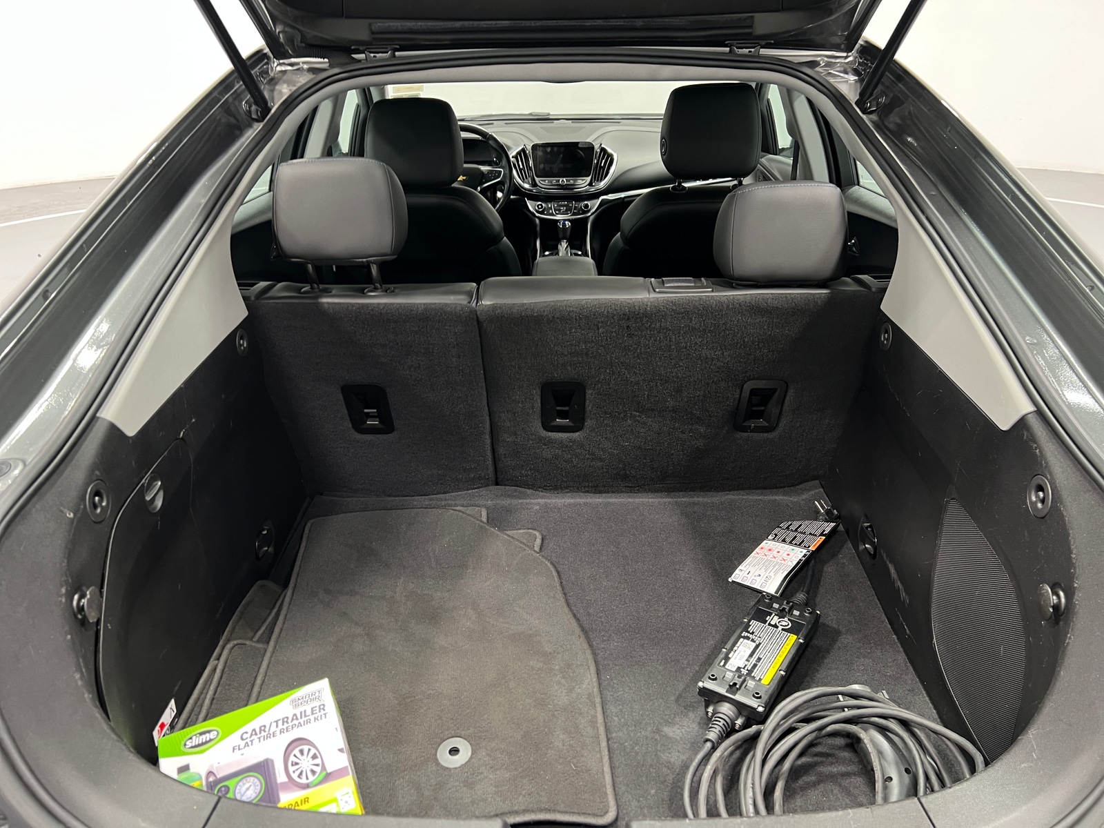 Thumbnail: 2016 Chevrolet Volt - 6
