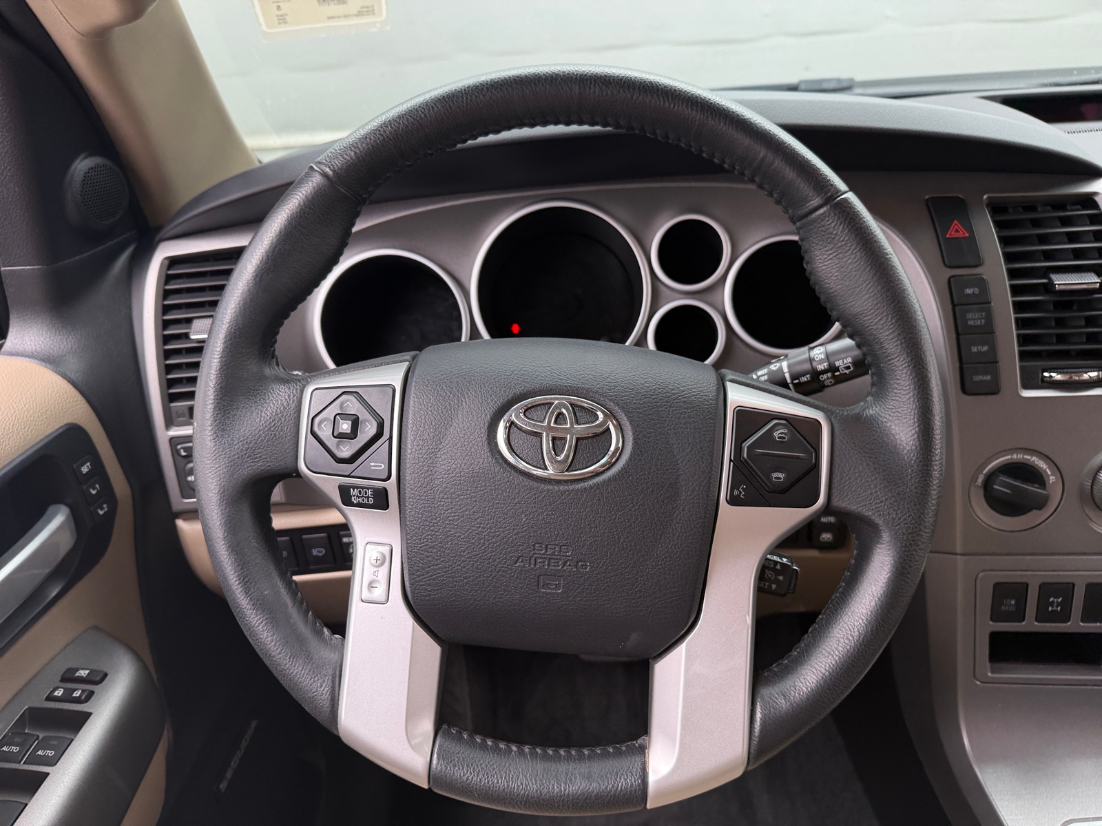Thumbnail: 2016 Toyota Sequoia - 4