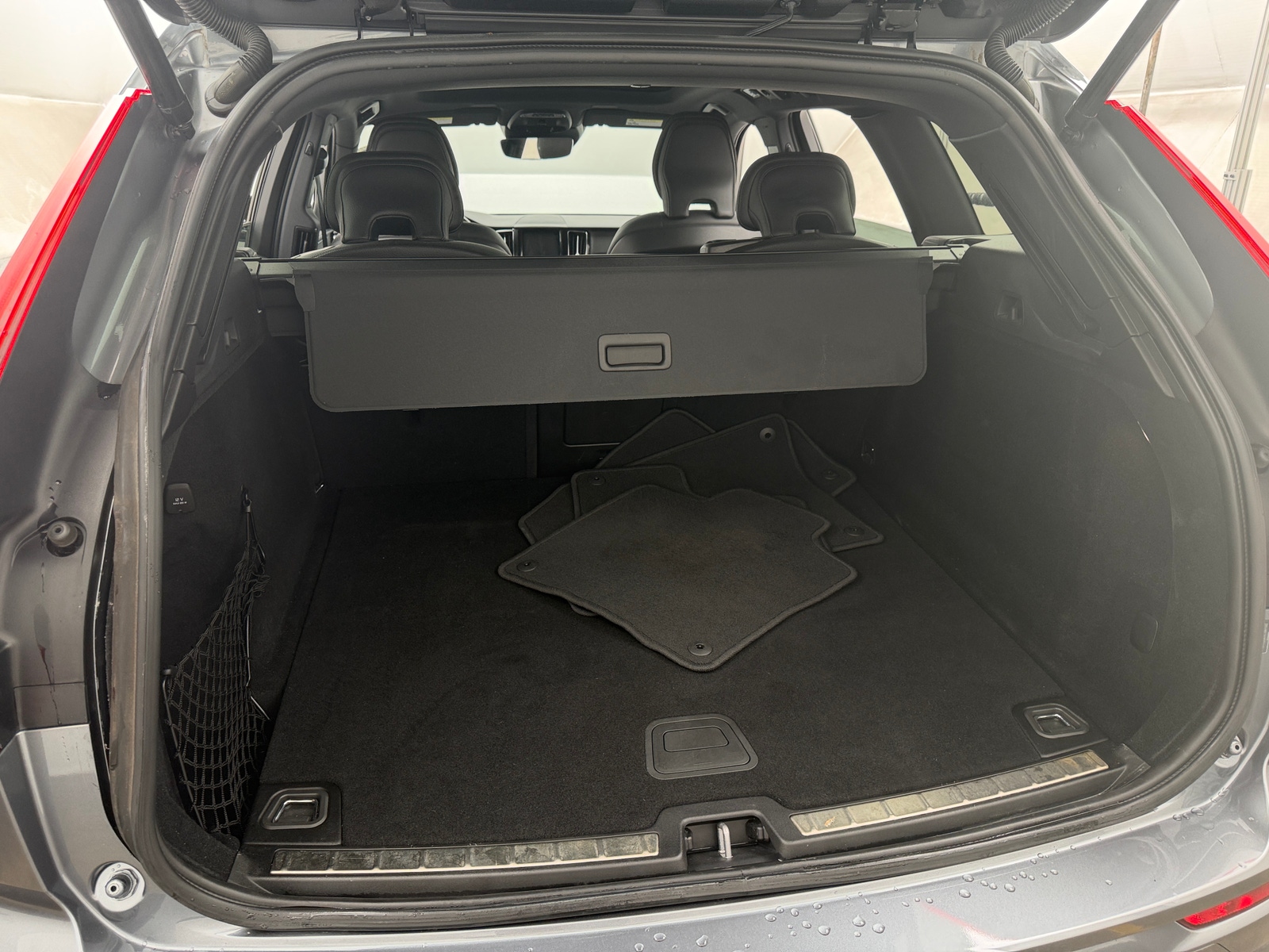 Thumbnail: 2020 Volvo XC60 - 6