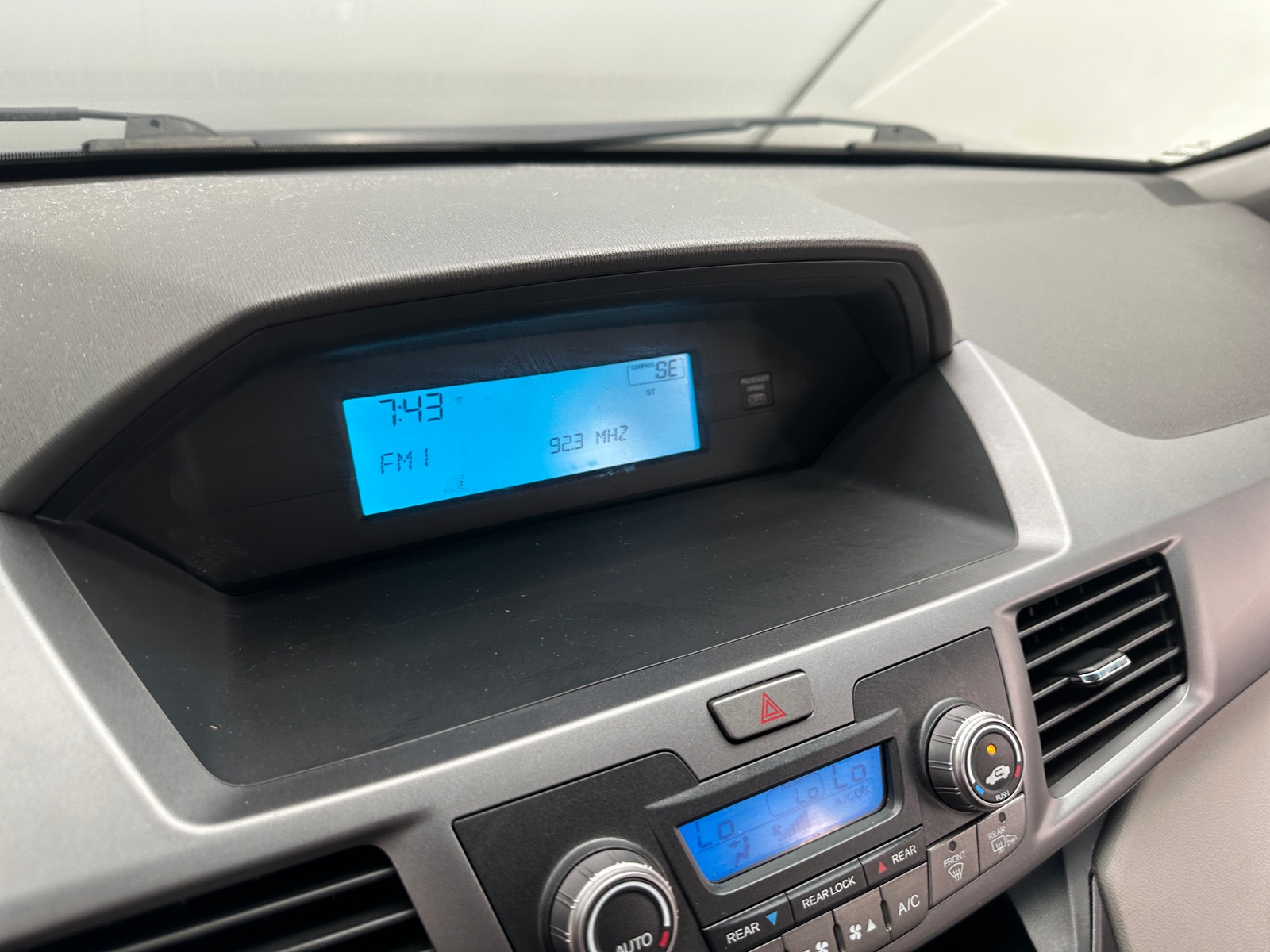 Thumbnail: 2011 Honda Odyssey - 4