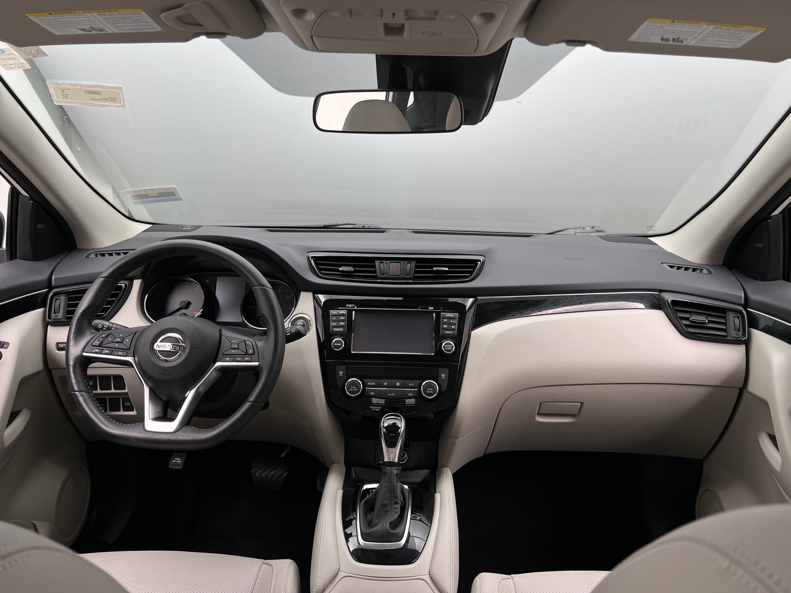 Thumbnail: 2018 Nissan Rogue Sport - 2