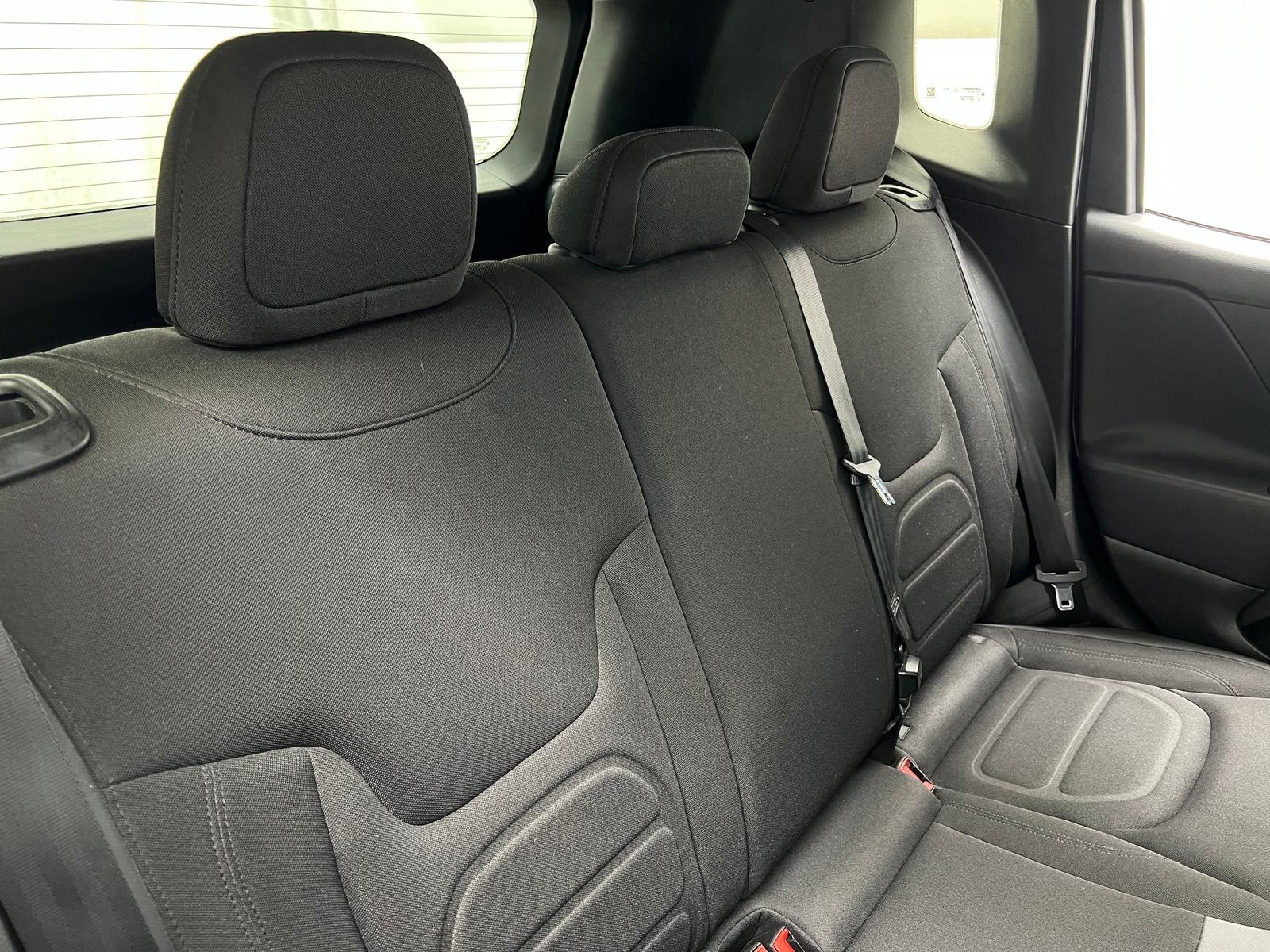 Thumbnail: 2017 Jeep Renegade - 6