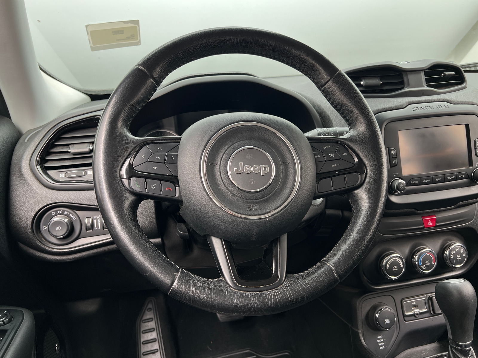 Thumbnail: 2017 Jeep Renegade - 5