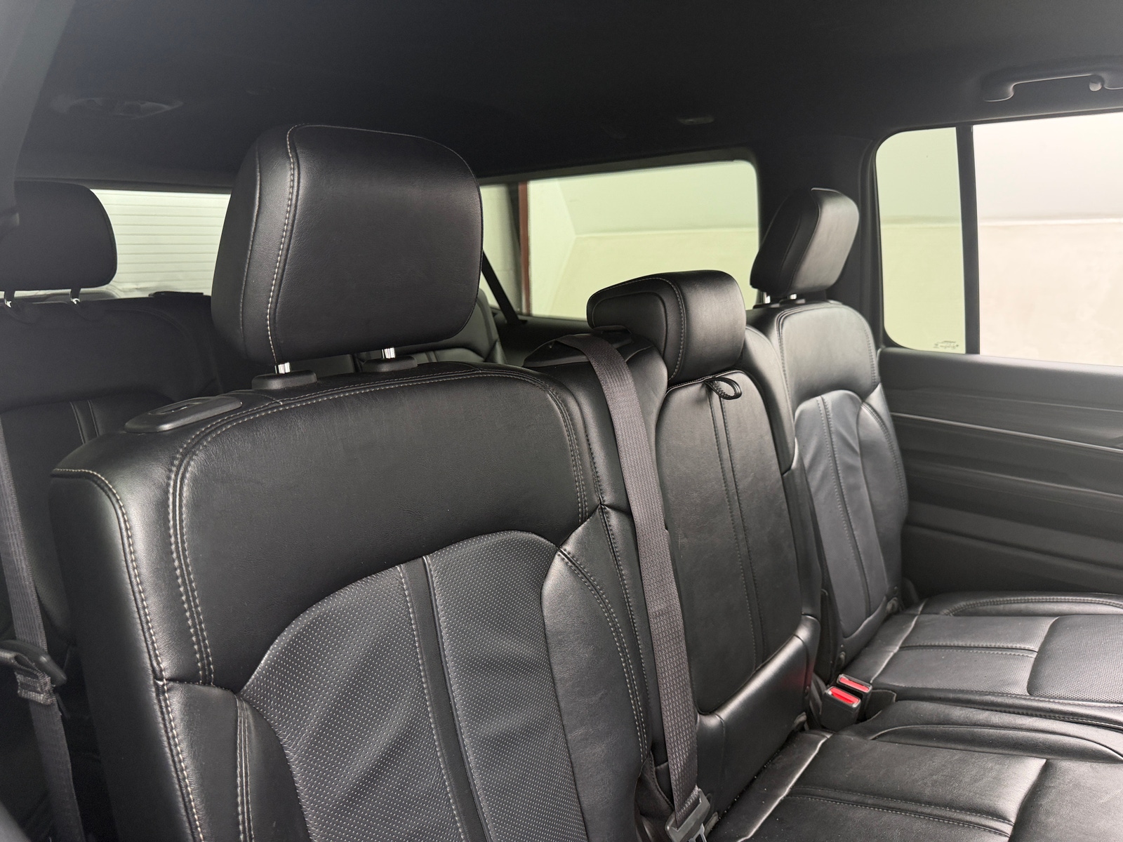 Thumbnail: 2024 Jeep Wagoneer - 5