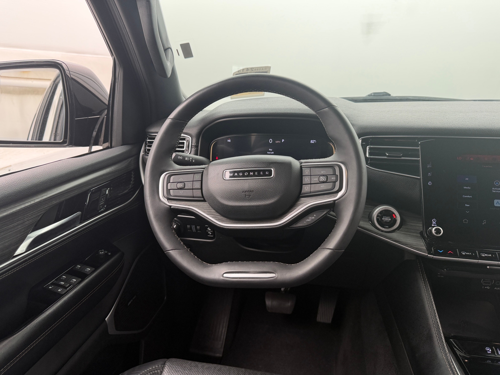 Thumbnail: 2024 Jeep Wagoneer - 4