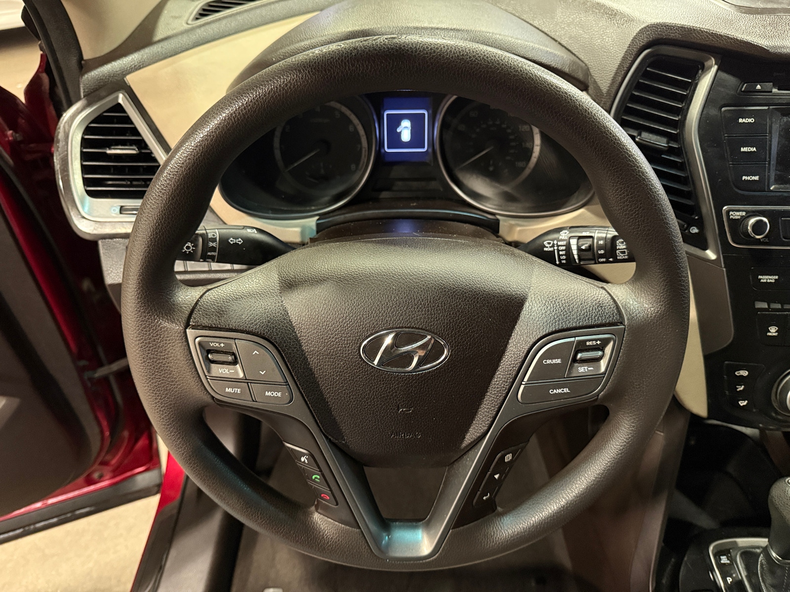 Thumbnail: 2017 Hyundai Santa Fe - 5