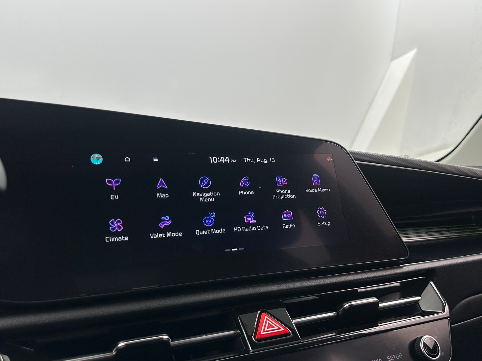 Thumbnail: 2023 Kia Niro - 3