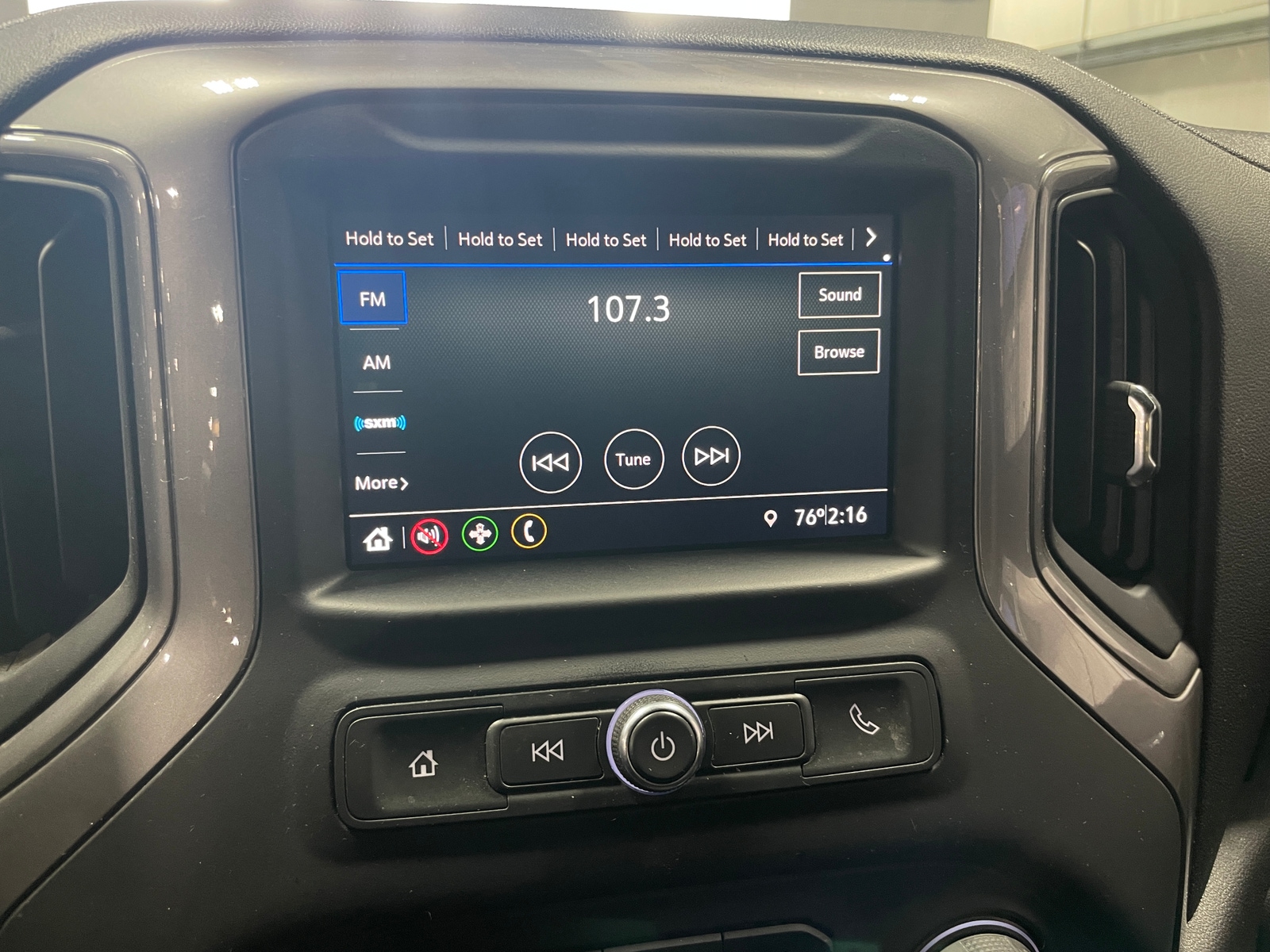 Thumbnail: 2020 Chevrolet Silverado 1500 - 4