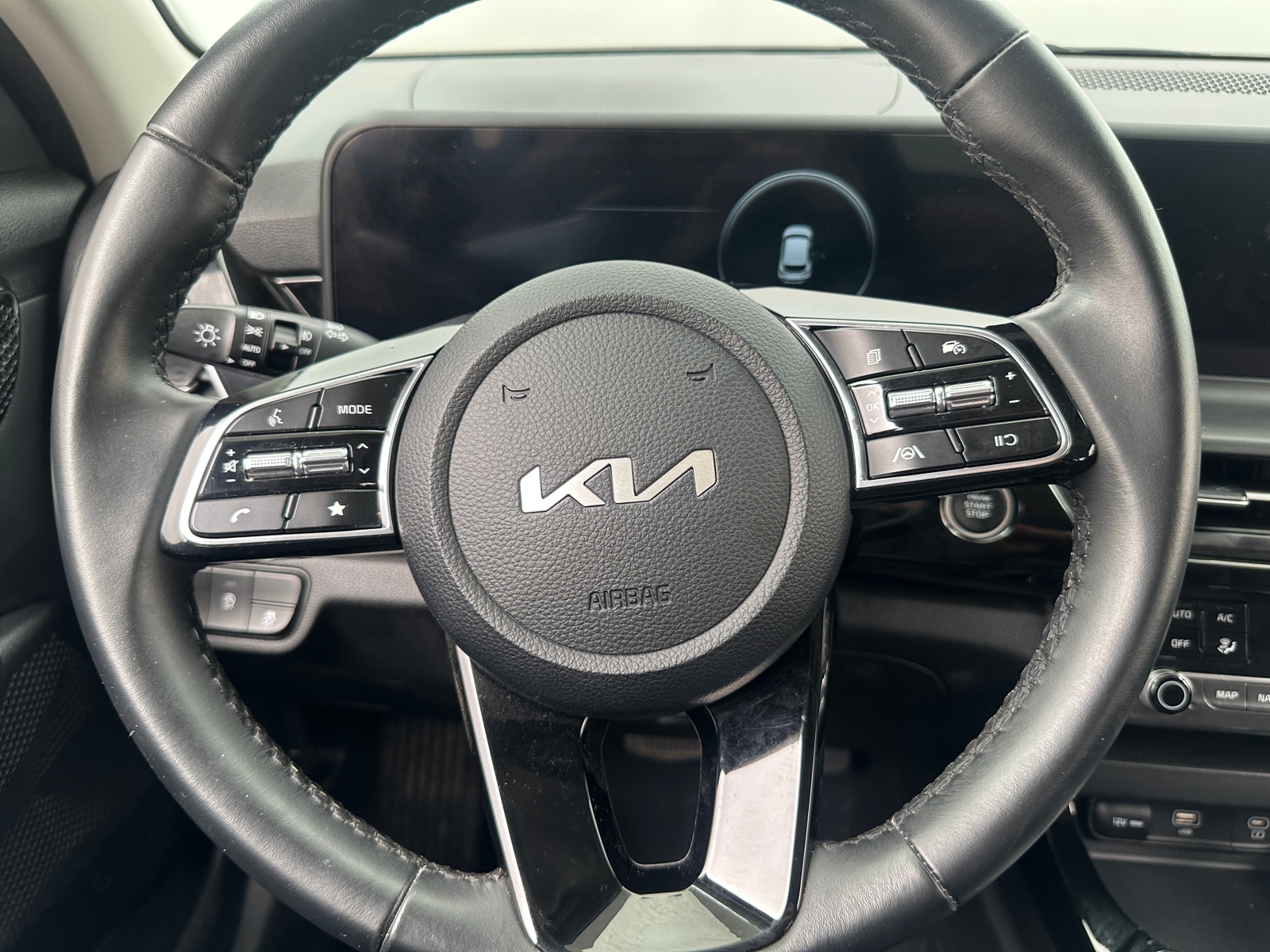 Thumbnail: 2024 Kia Seltos - 4