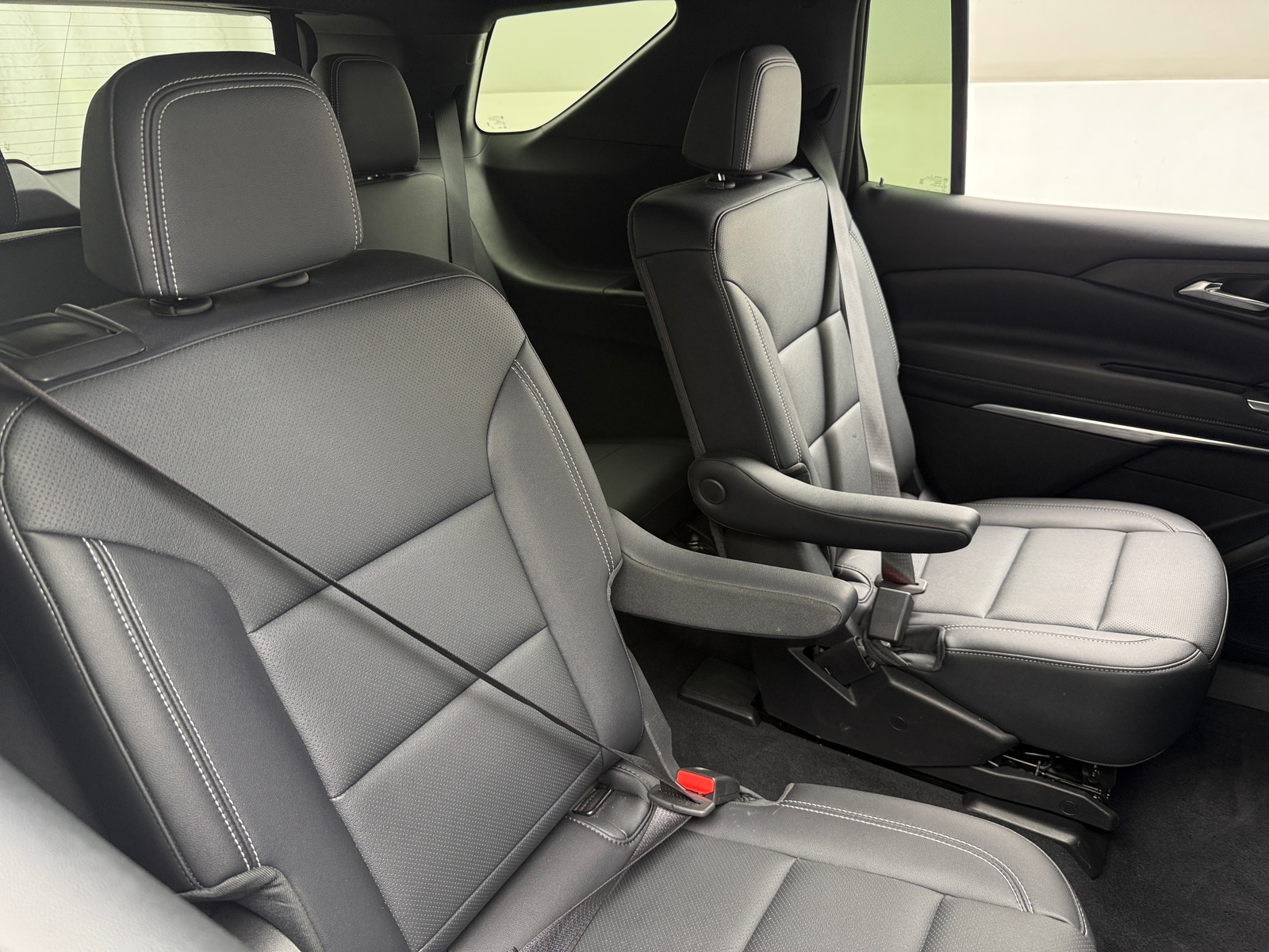 Thumbnail: 2026 Chevrolet Traverse - 5