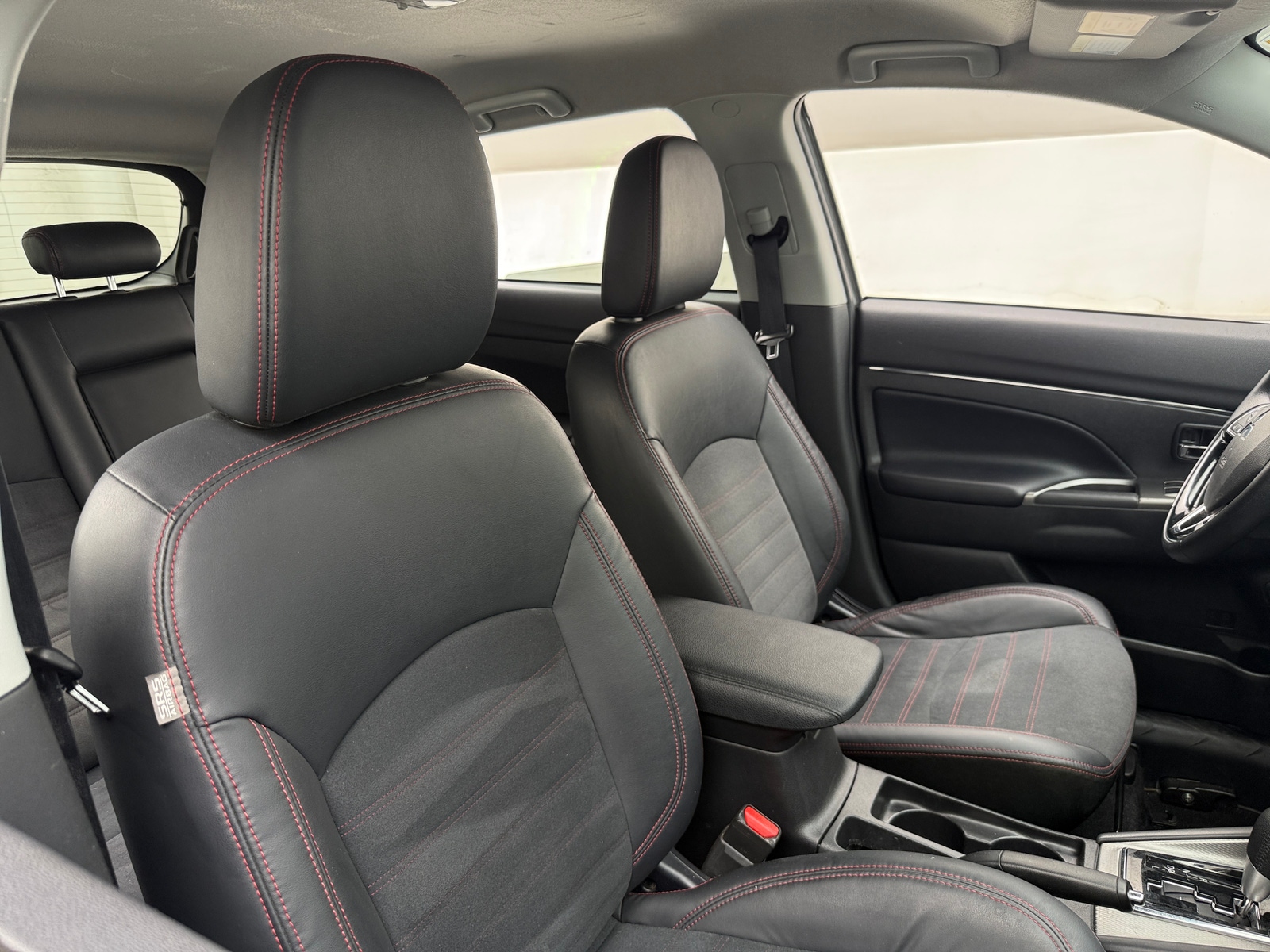 Thumbnail: 2022 Mitsubishi Outlander Sport - 2