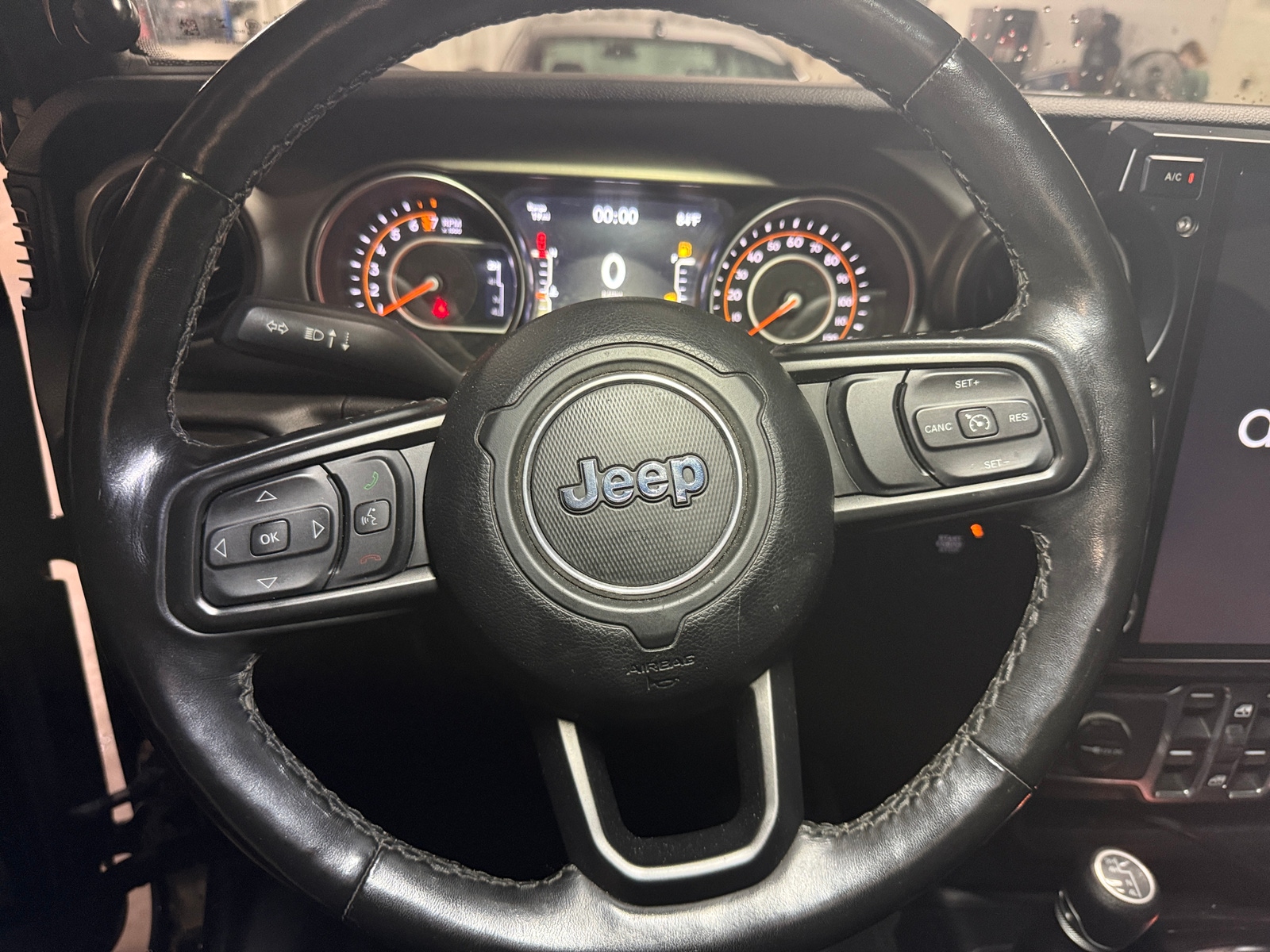 Thumbnail: 2021 Jeep Gladiator - 5