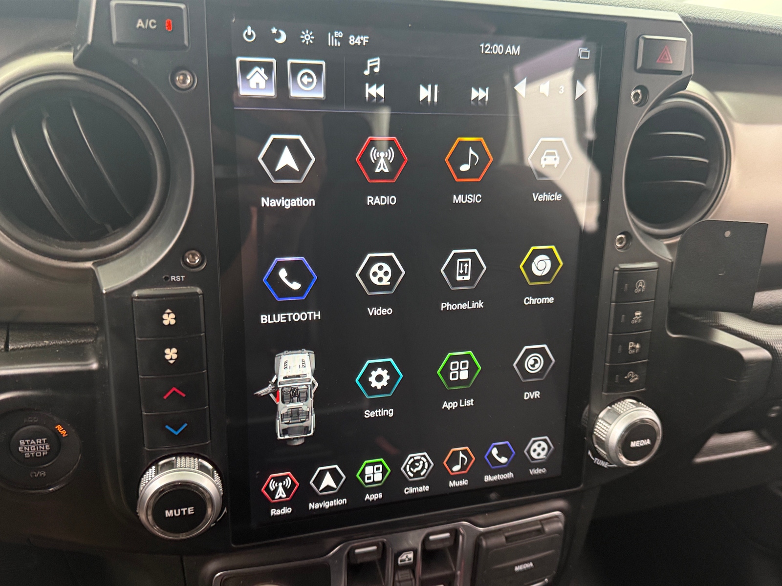 Thumbnail: 2021 Jeep Gladiator - 4