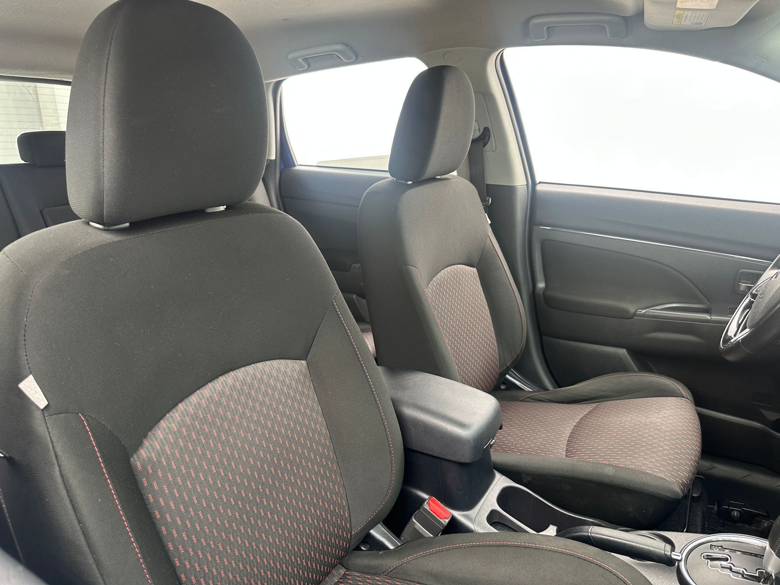 Thumbnail: 2017 Mitsubishi Outlander Sport - 2