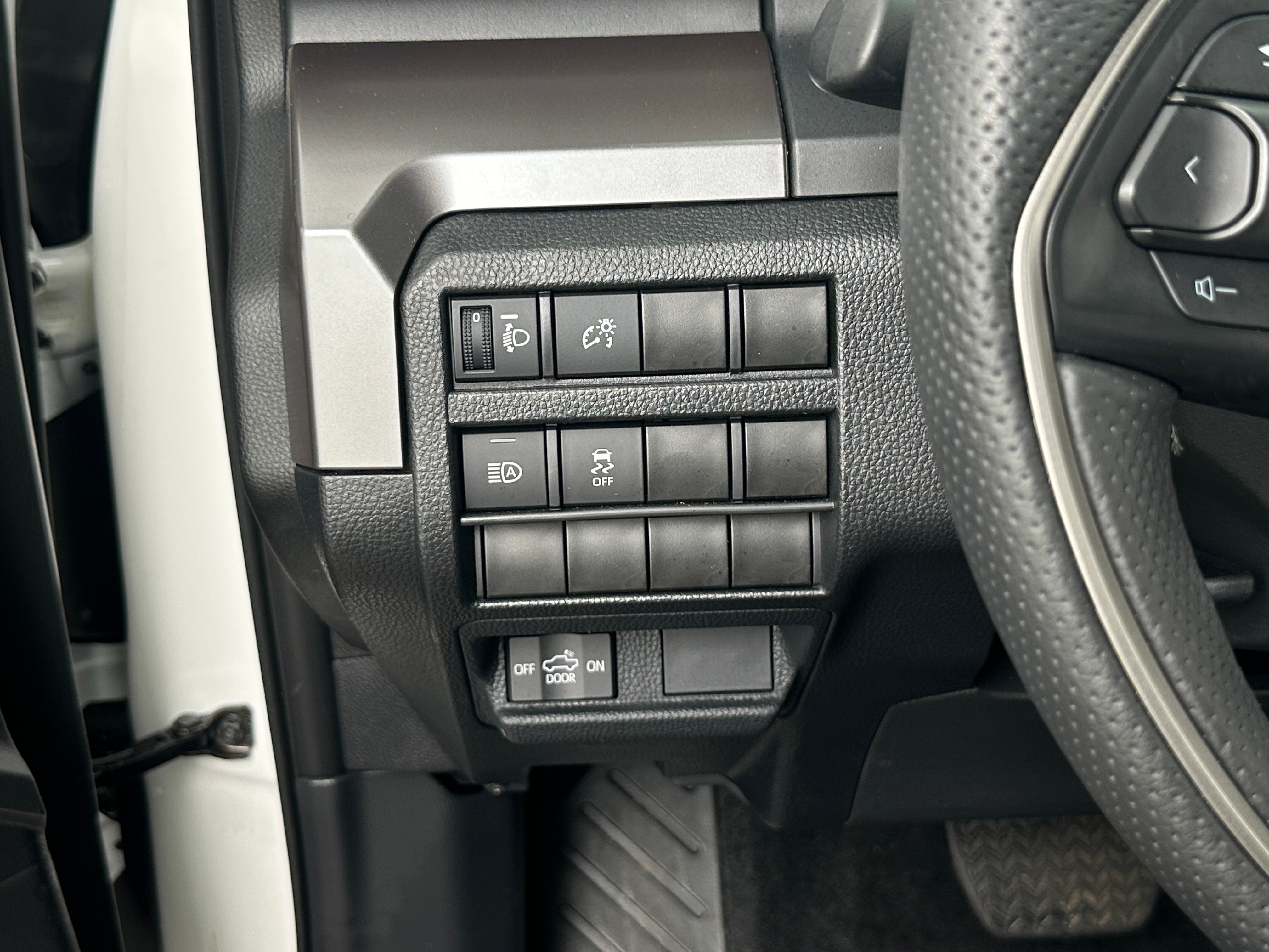 2024 Toyota Tacoma SR5 - Photo 6