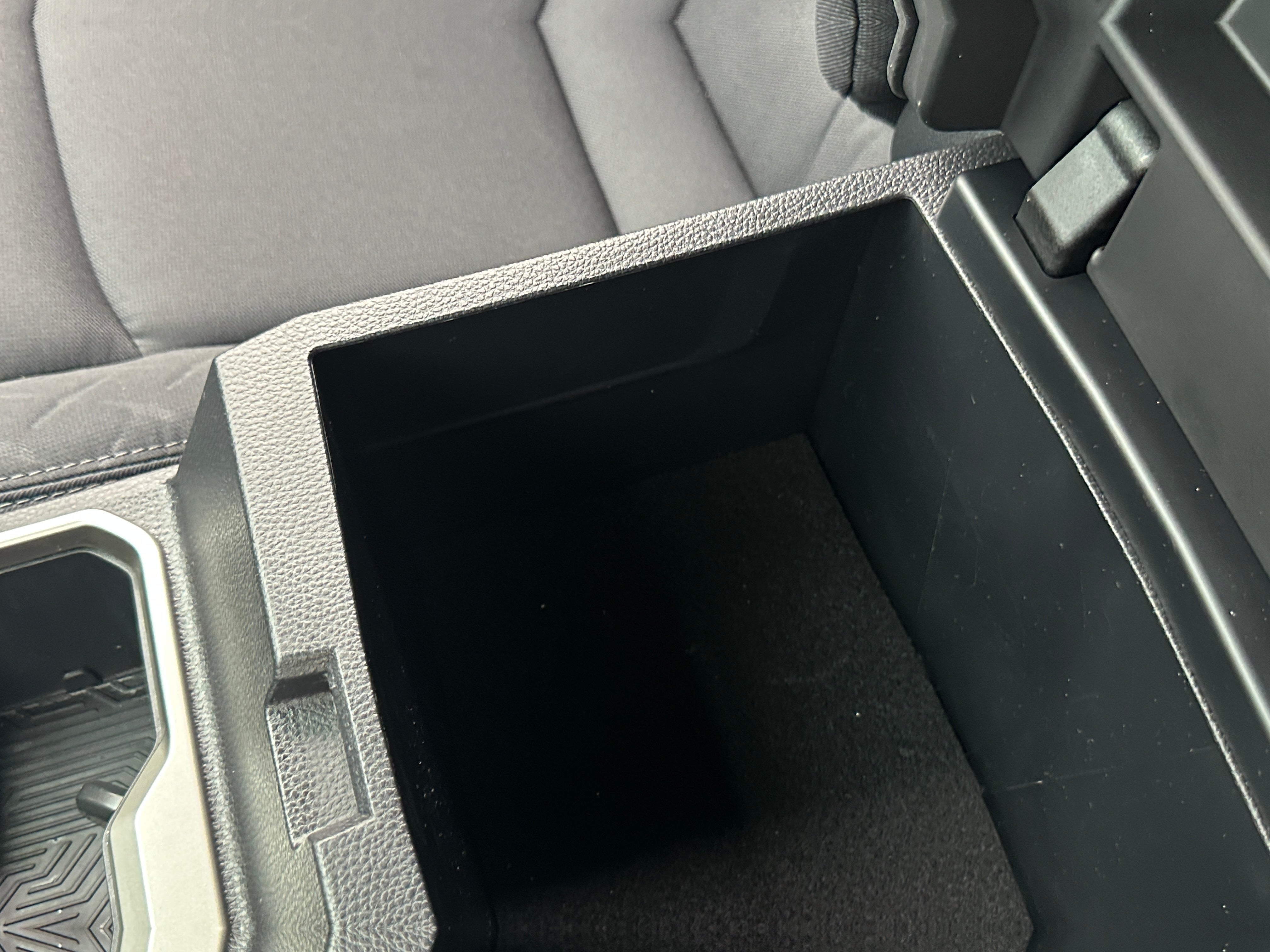 2024 Toyota Tacoma SR5 - Photo 10