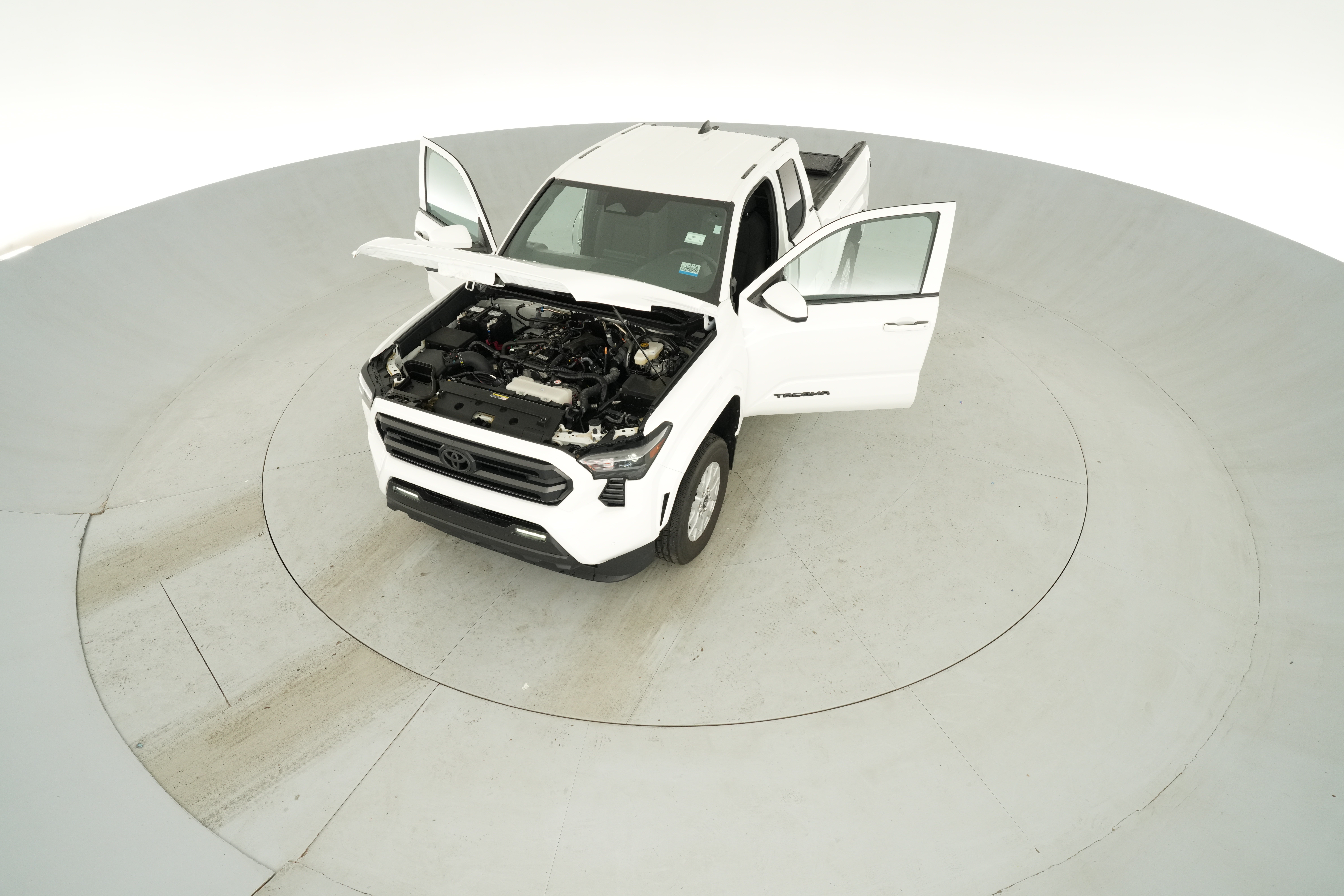 2024 Toyota Tacoma SR5 - Photo 32