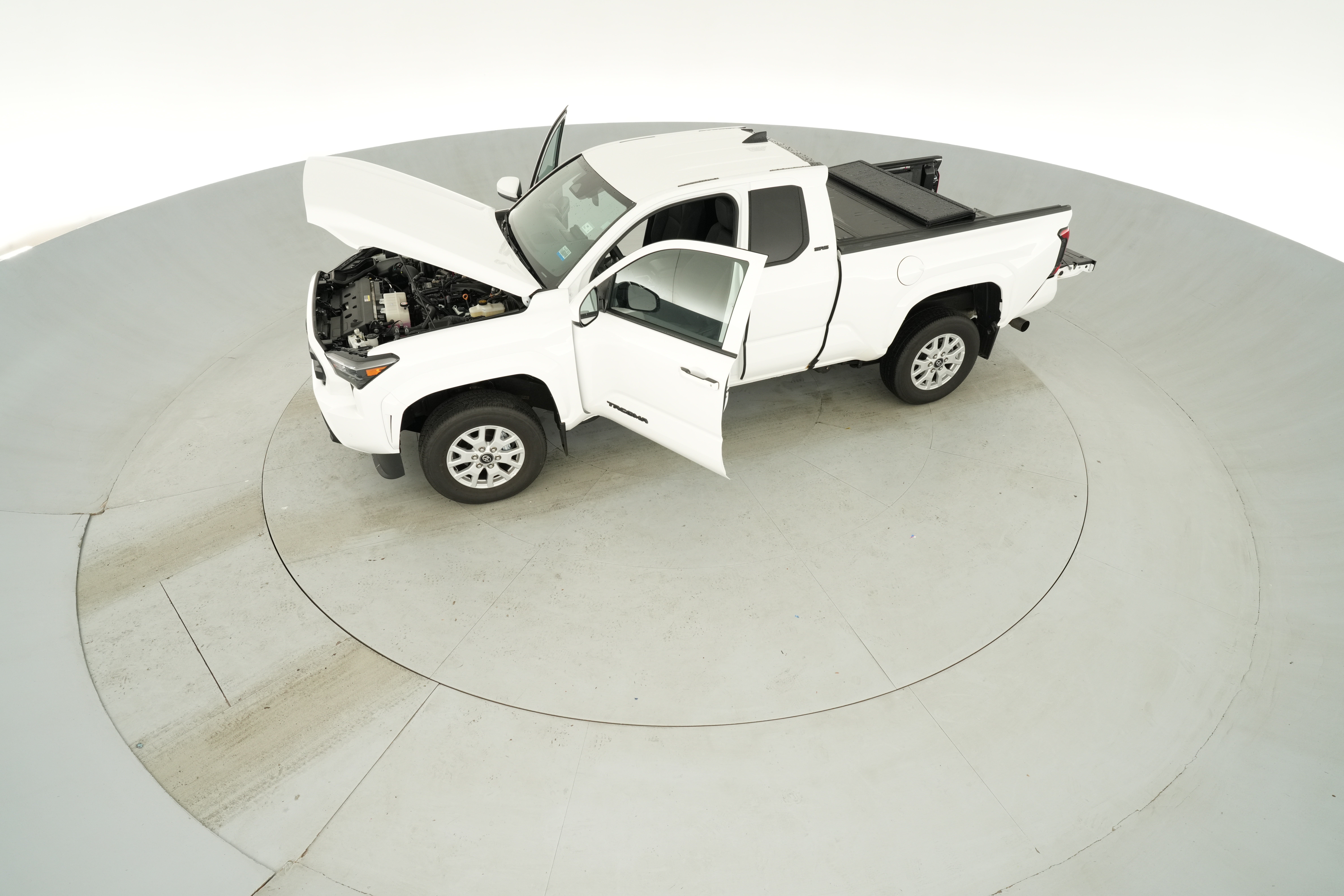 2024 Toyota Tacoma SR5 - Photo 34