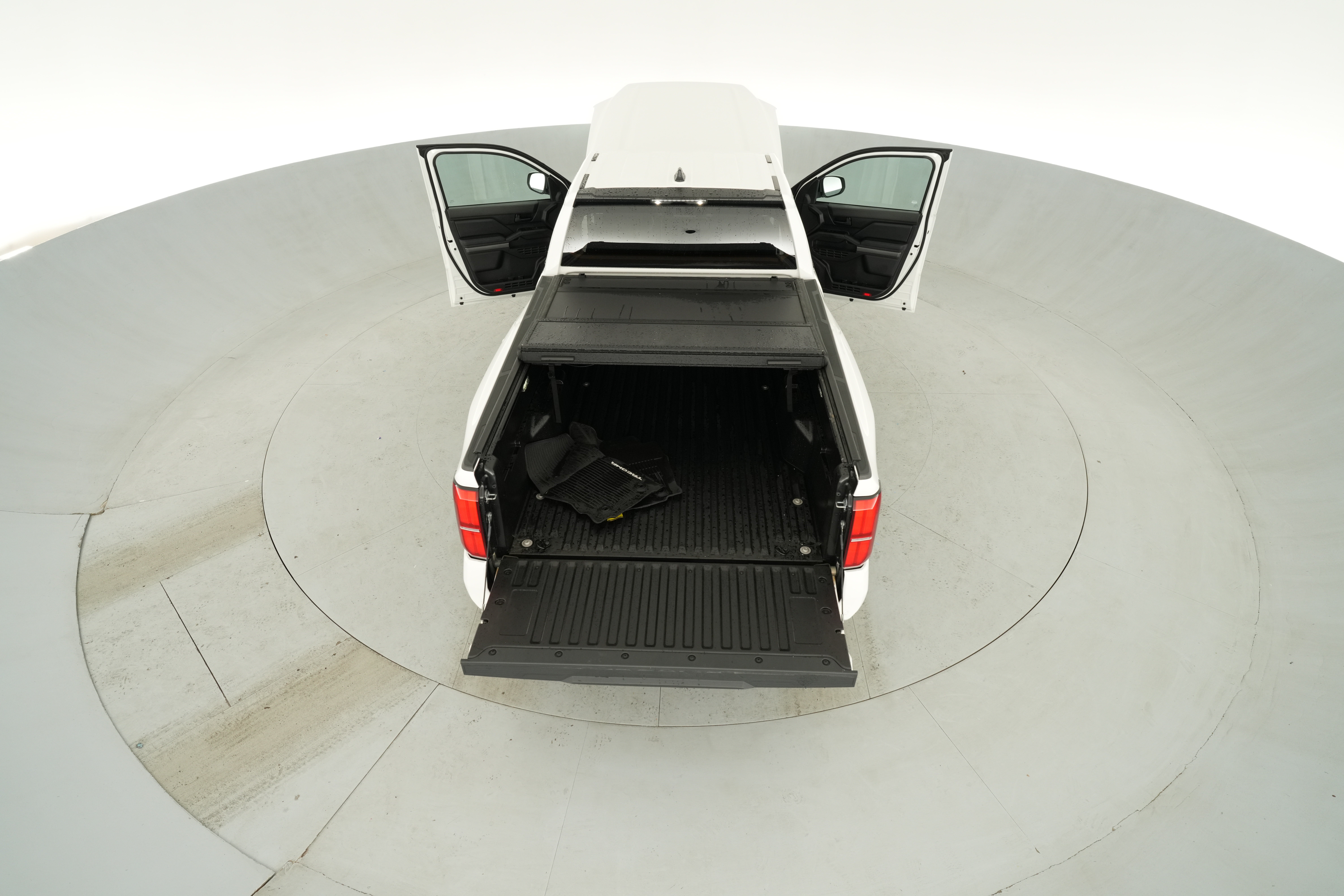 2024 Toyota Tacoma SR5 - Photo 39