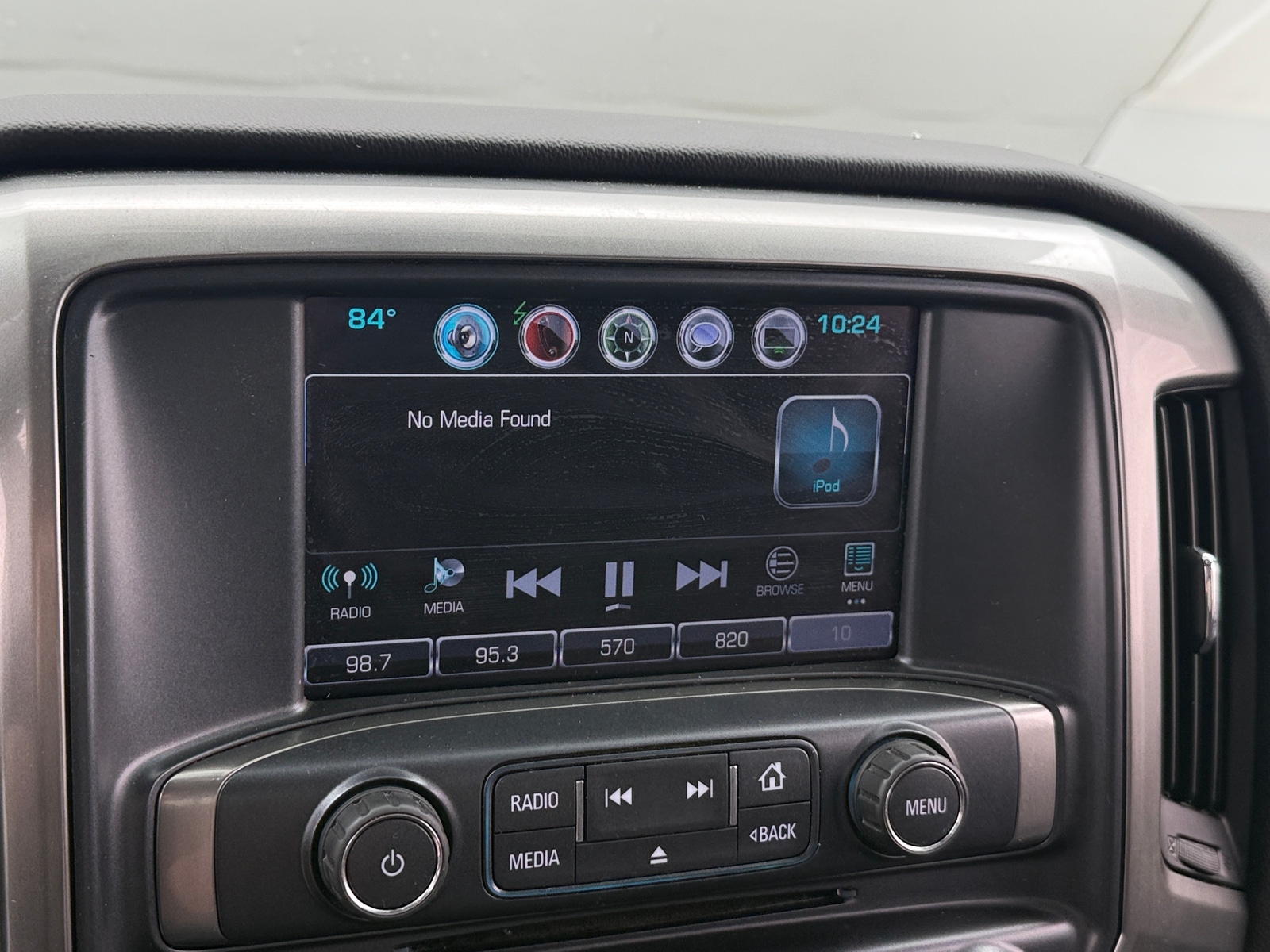 Thumbnail: 2018 Chevrolet Silverado 1500 - 4