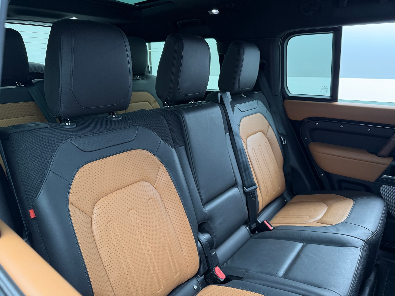 Thumbnail: 2024 Land Rover Defender - 6
