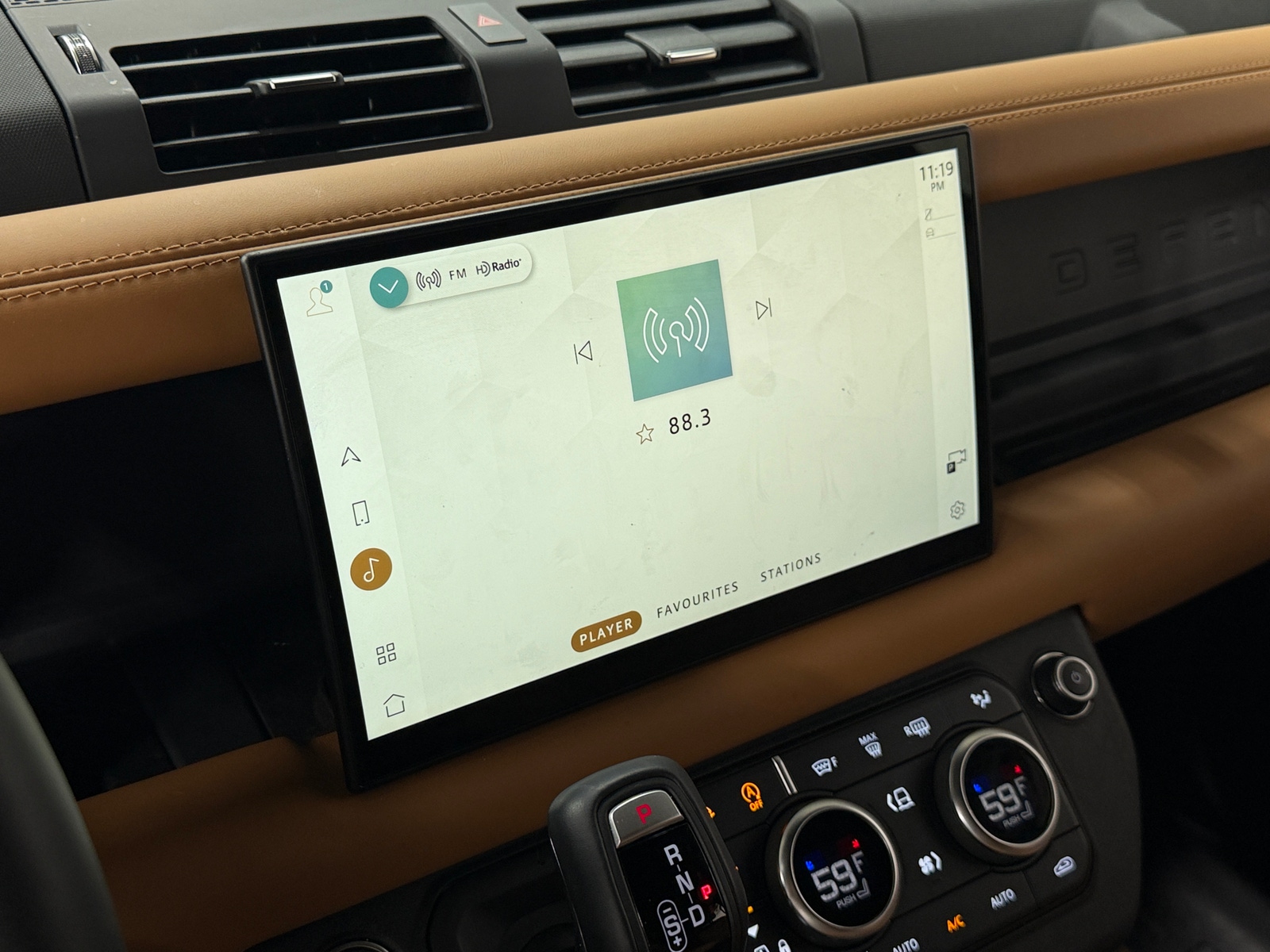 Thumbnail: 2024 Land Rover Defender - 4