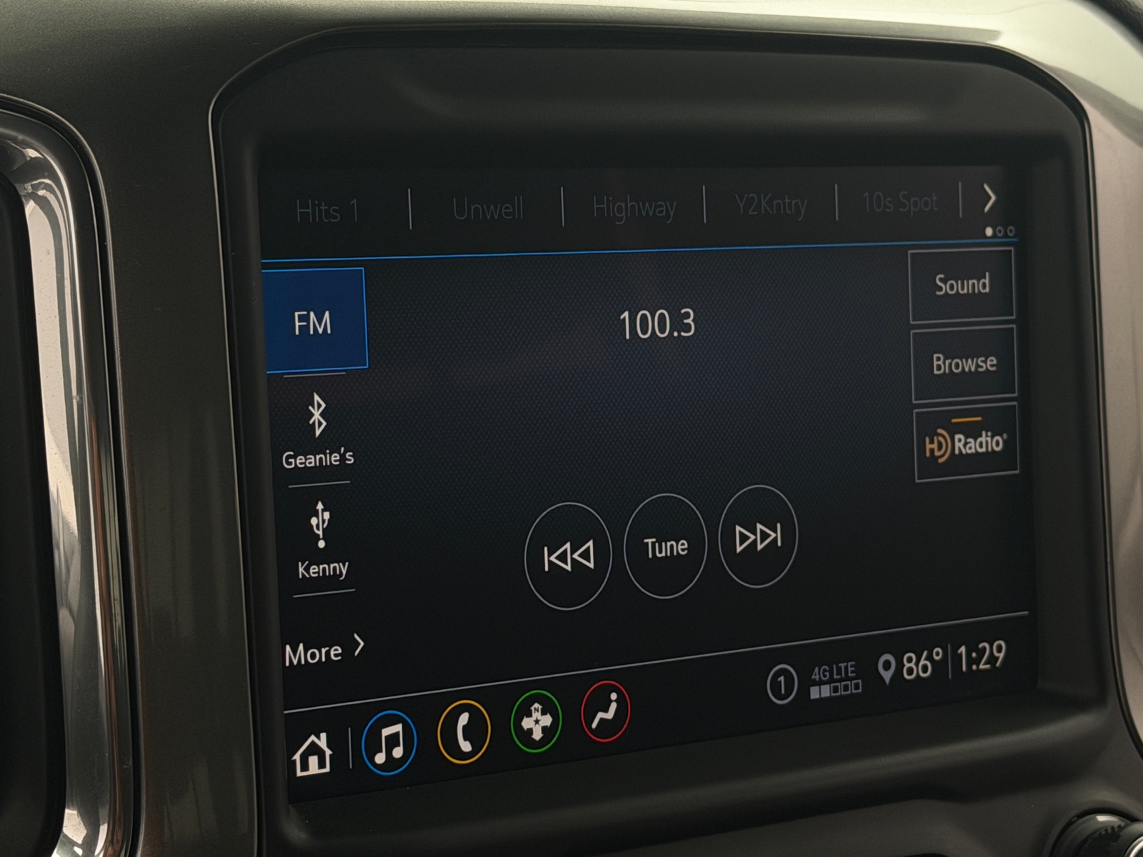 Thumbnail: 2020 Chevrolet Silverado 1500 - 4